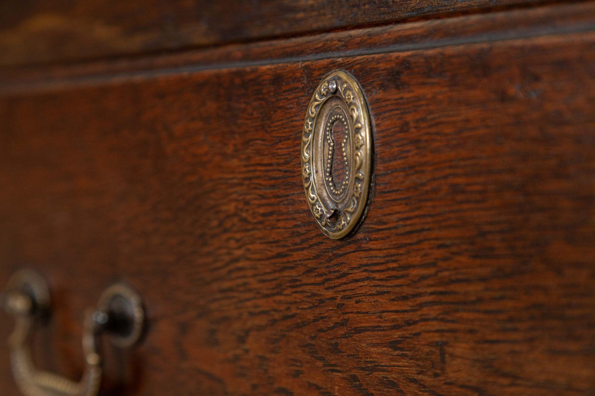 Base per comò in Oak del XVIII secolo in vendita 6