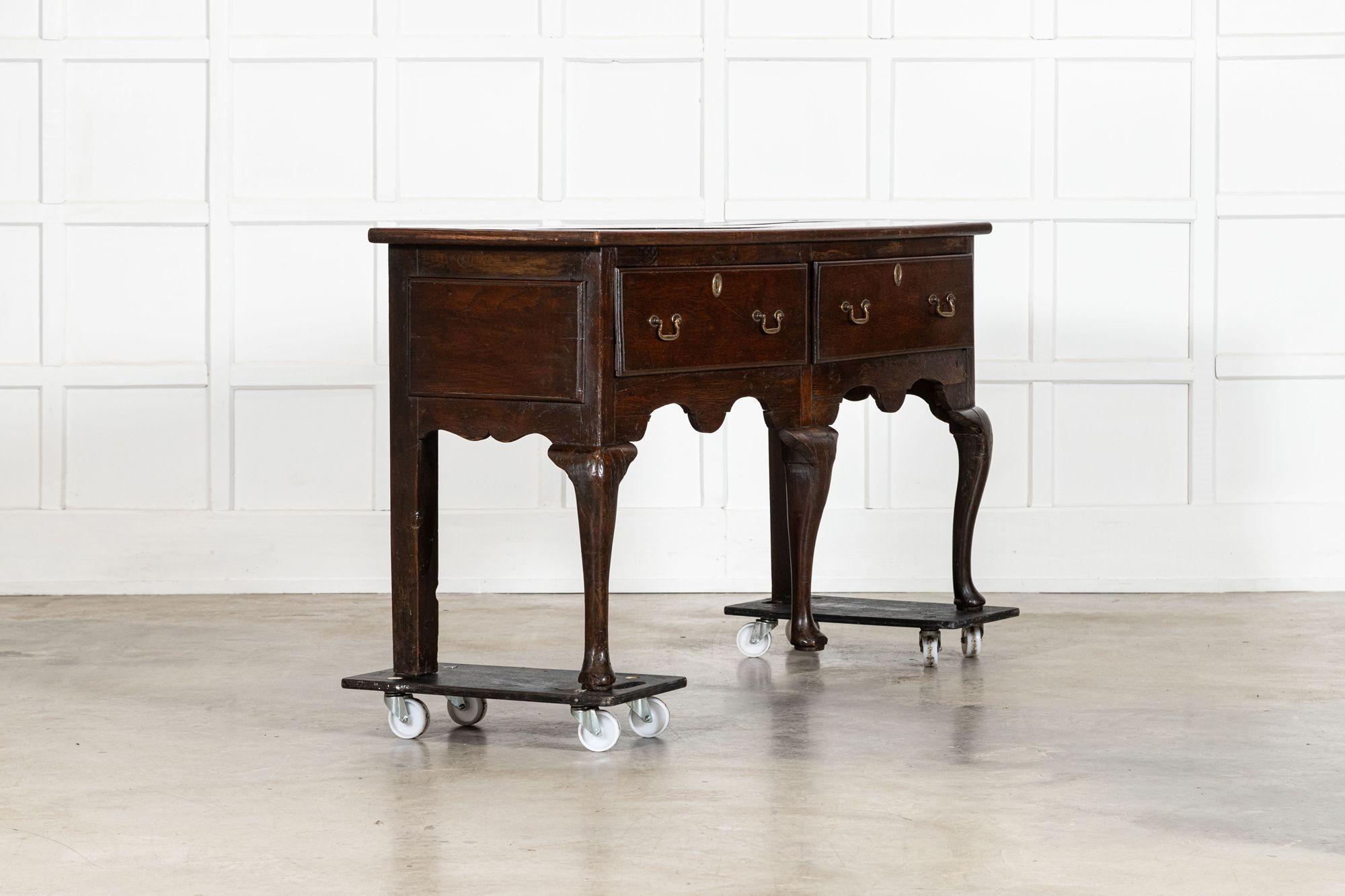 1770 circa
Base per comò in Oak del XVIII secolo
sku 2117
L 154 cm P 50 cm H 83 cm
peso 40kg