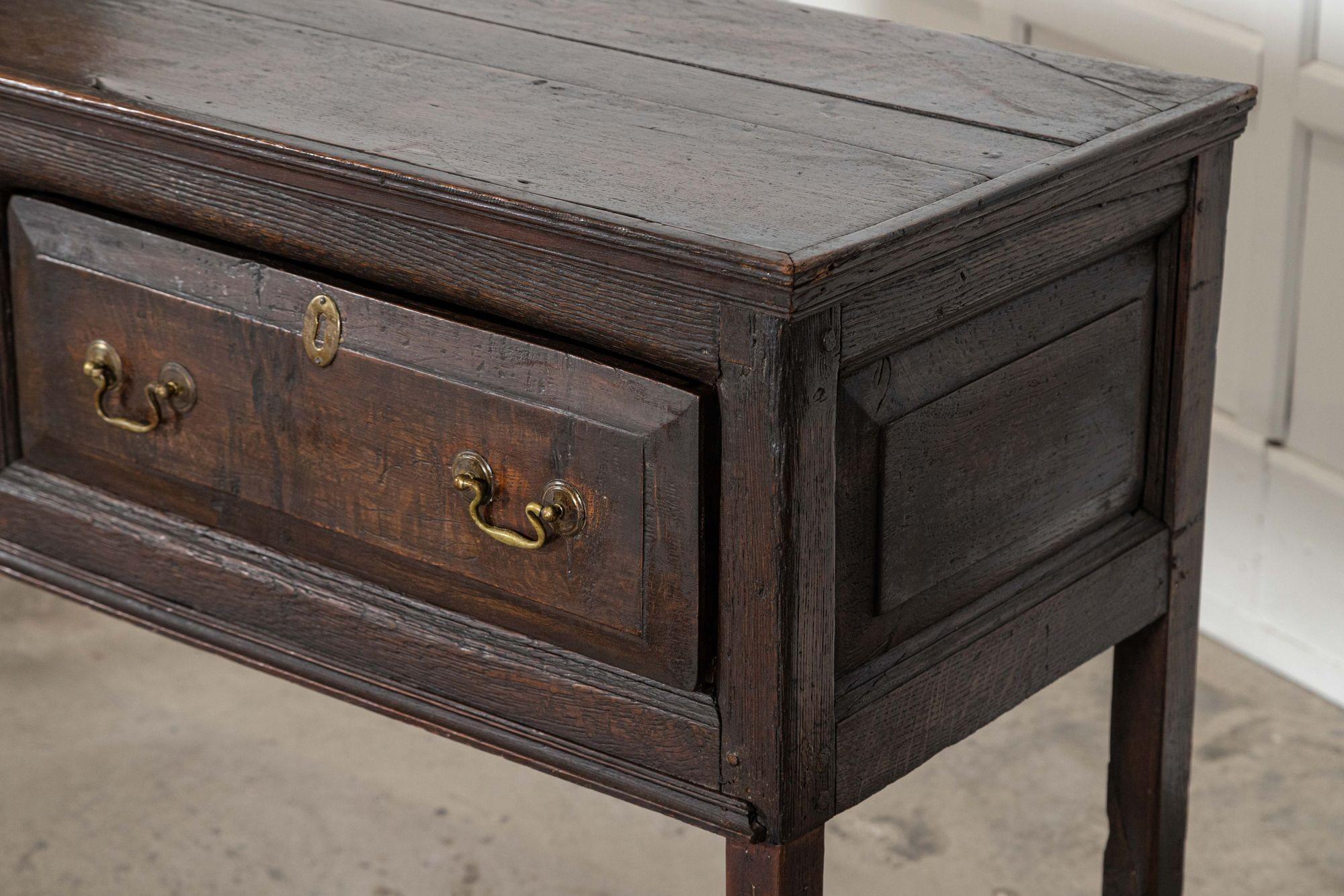 18thC English Oak Vernacular Dresser Base in vendita 7