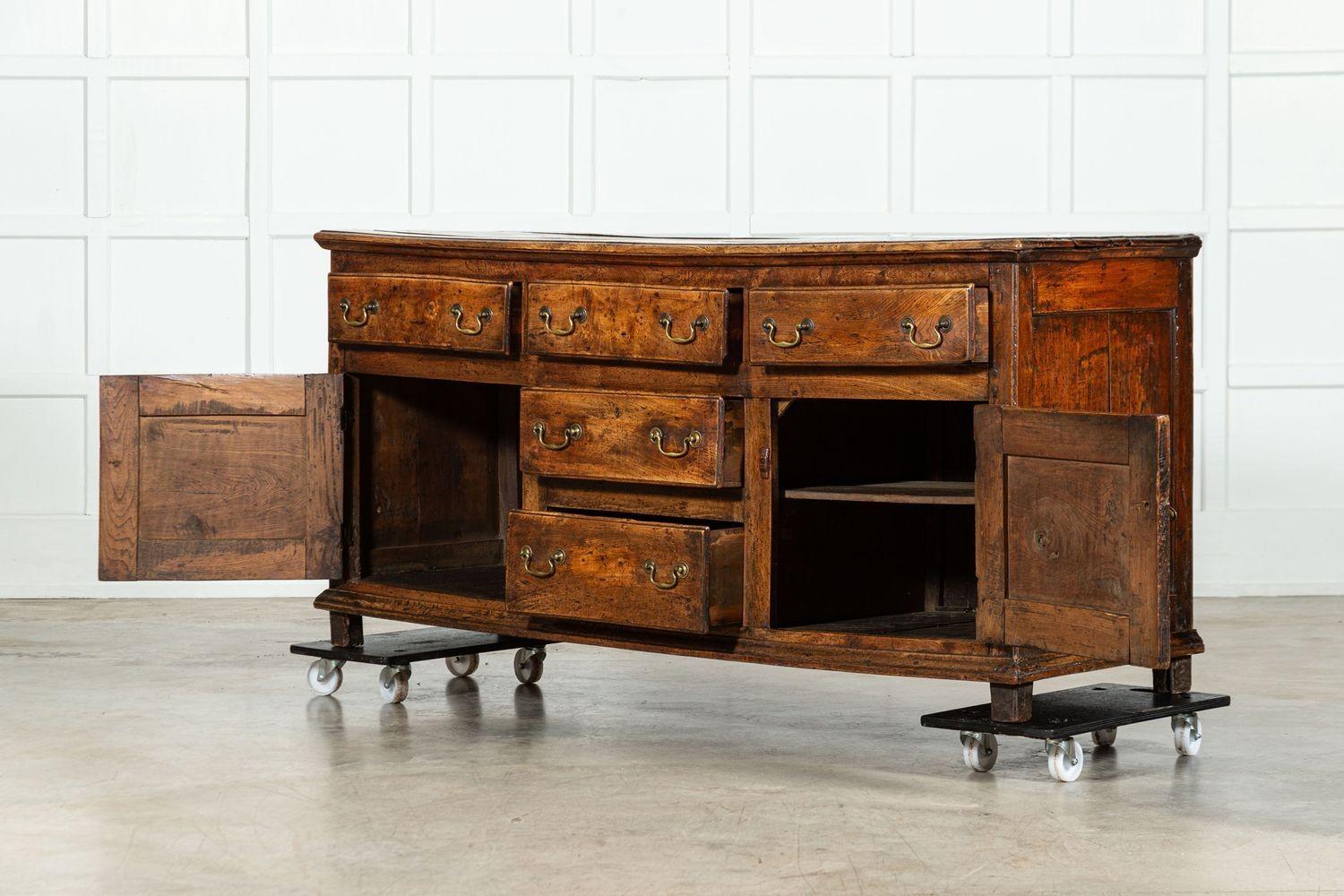 18thC English Vernacular Elm Dresser For Sale 4