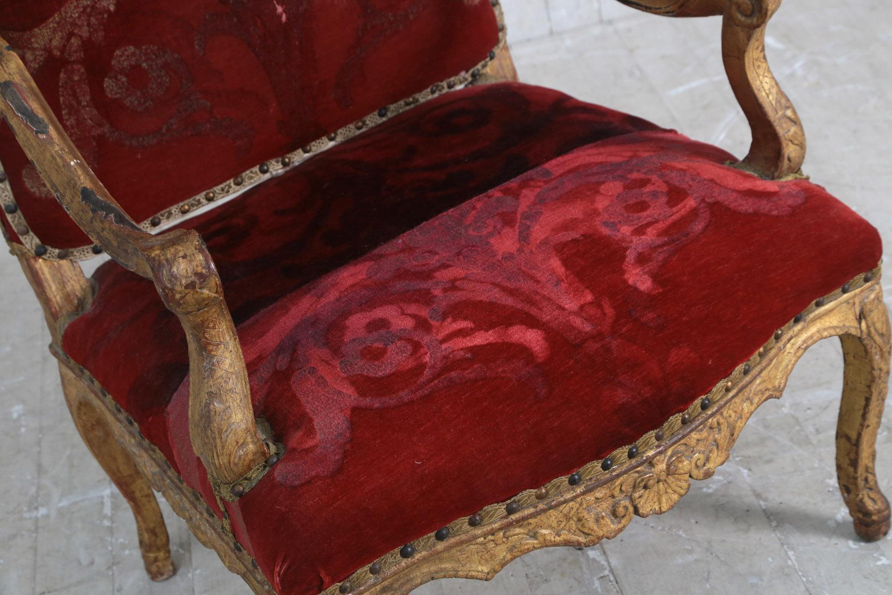 18th Century and Earlier 18th Century French Carved Gilded Regence Chair with Original Tapestry Fabric For Sale