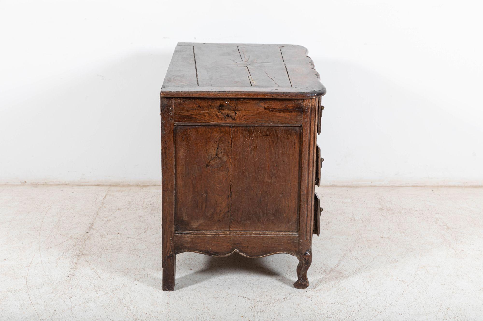 18thC French Provincial Serpentine Walnut Commode For Sale 10