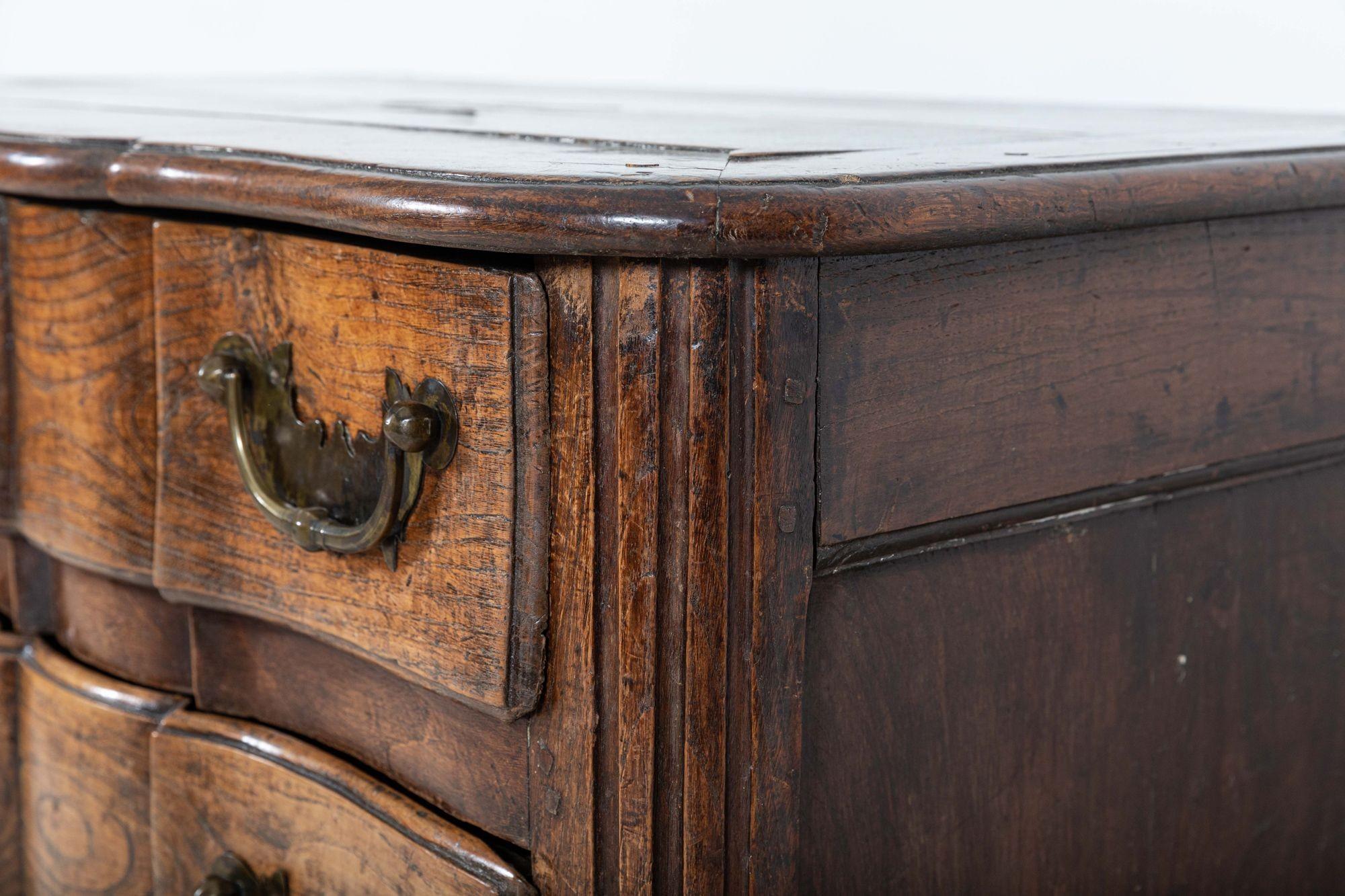 18thC French Provincial Serpentine Walnut Commode For Sale 2