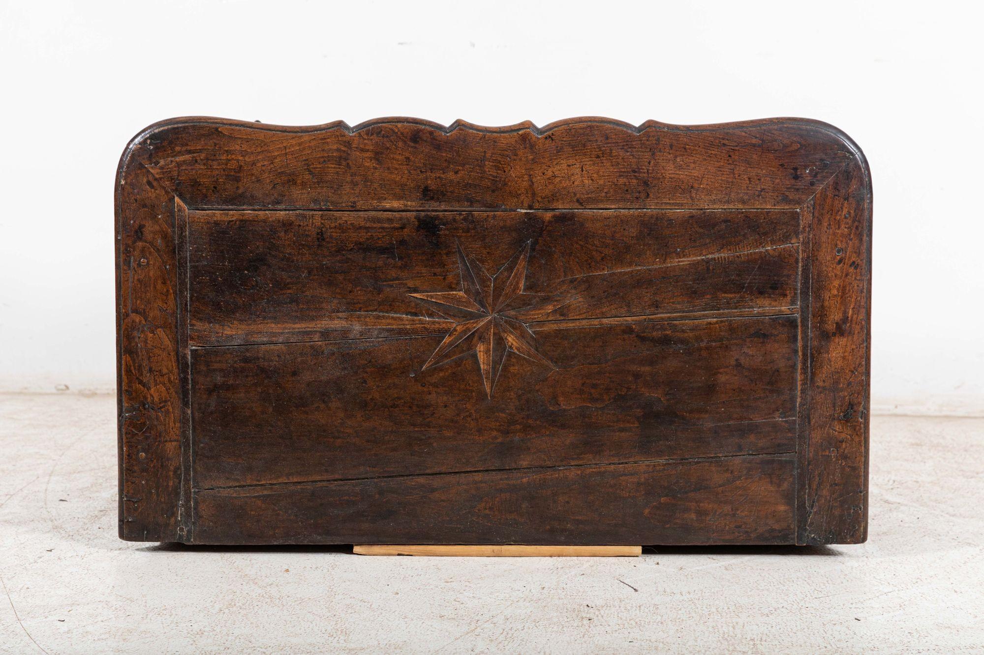 18thC French Provincial Serpentine Walnut Commode For Sale 5