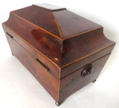 18thC. Große georgianische Sarkophag-Tischschachtel aus Eibenholz, England. CIRCA 1760