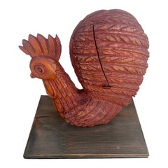 Scultura di gallo intagliata a mano del XVIII secolo su cavalletto