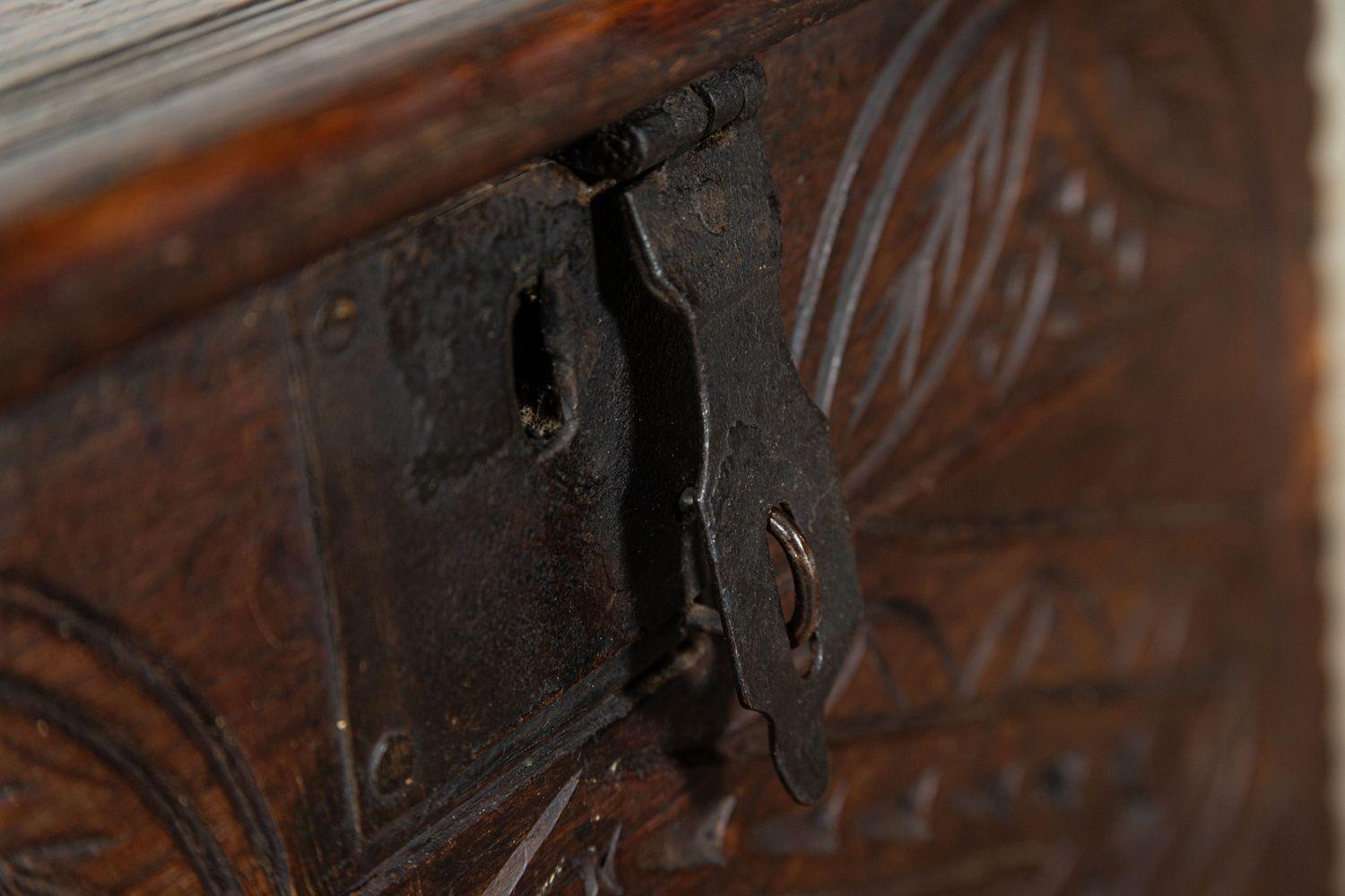 18thC Irish Oak Bible Box Coffer Stool For Sale 4