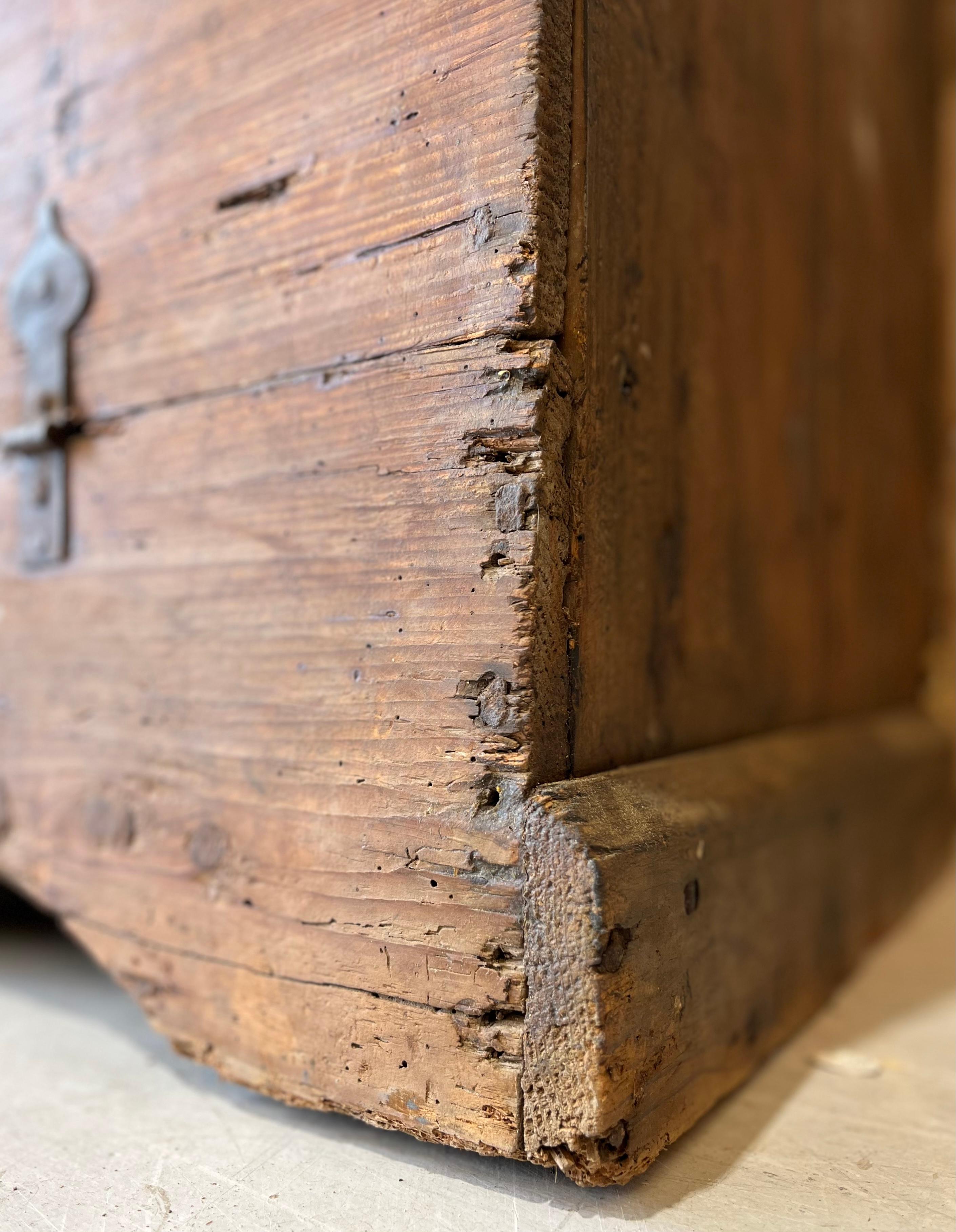 18thC Italian flour kneading-trough in vendita 5