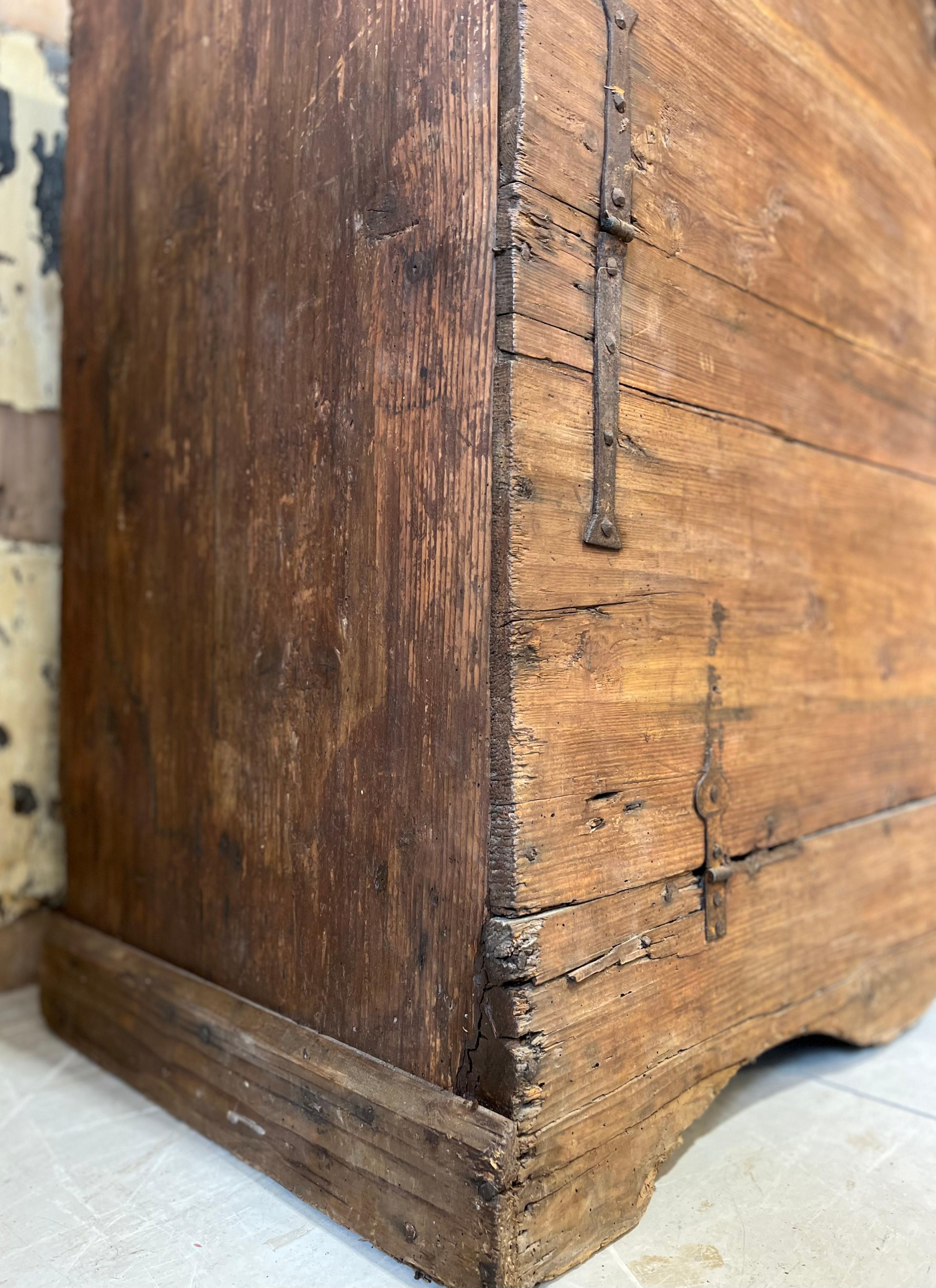 18thC Italian flour kneading-trough in vendita 6