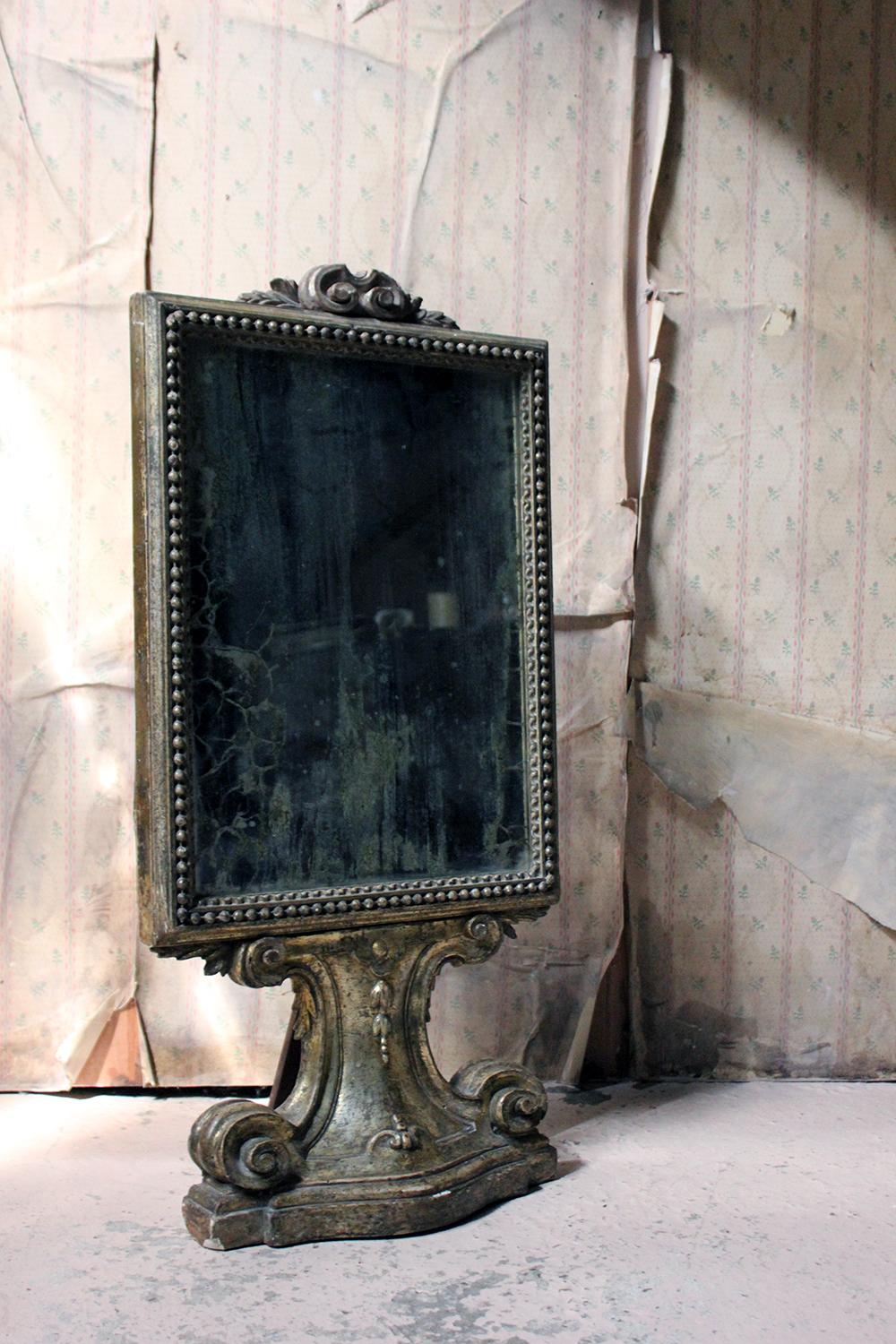 18th Century Italian Gilded Silver Leaf and Mercury Plated Limewood Altar Mirror 6