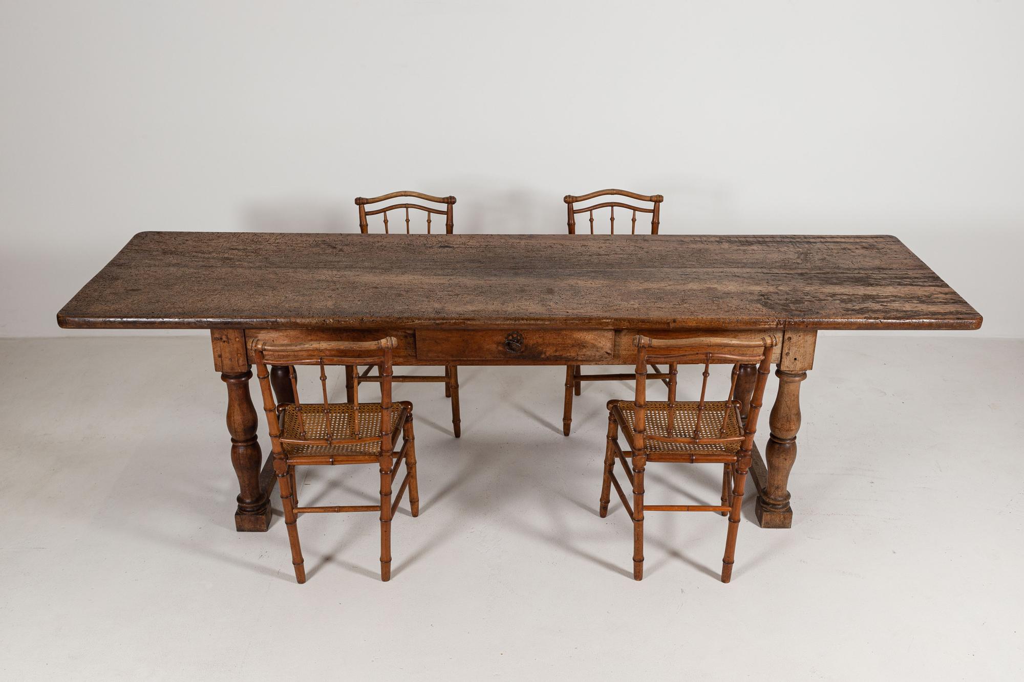 Circa 1790.

18thC large French walnut drapers table

Sourced from the South of France

(lower stretchers removed in the past)

W 270 x D 75 x H 80 cm.

  