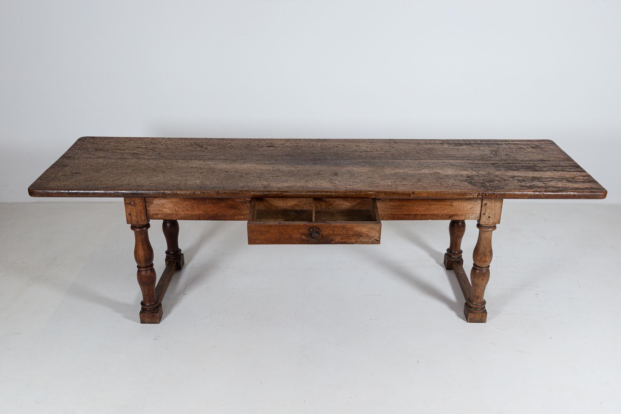 18thC Large French Walnut Drapers Table For Sale 1