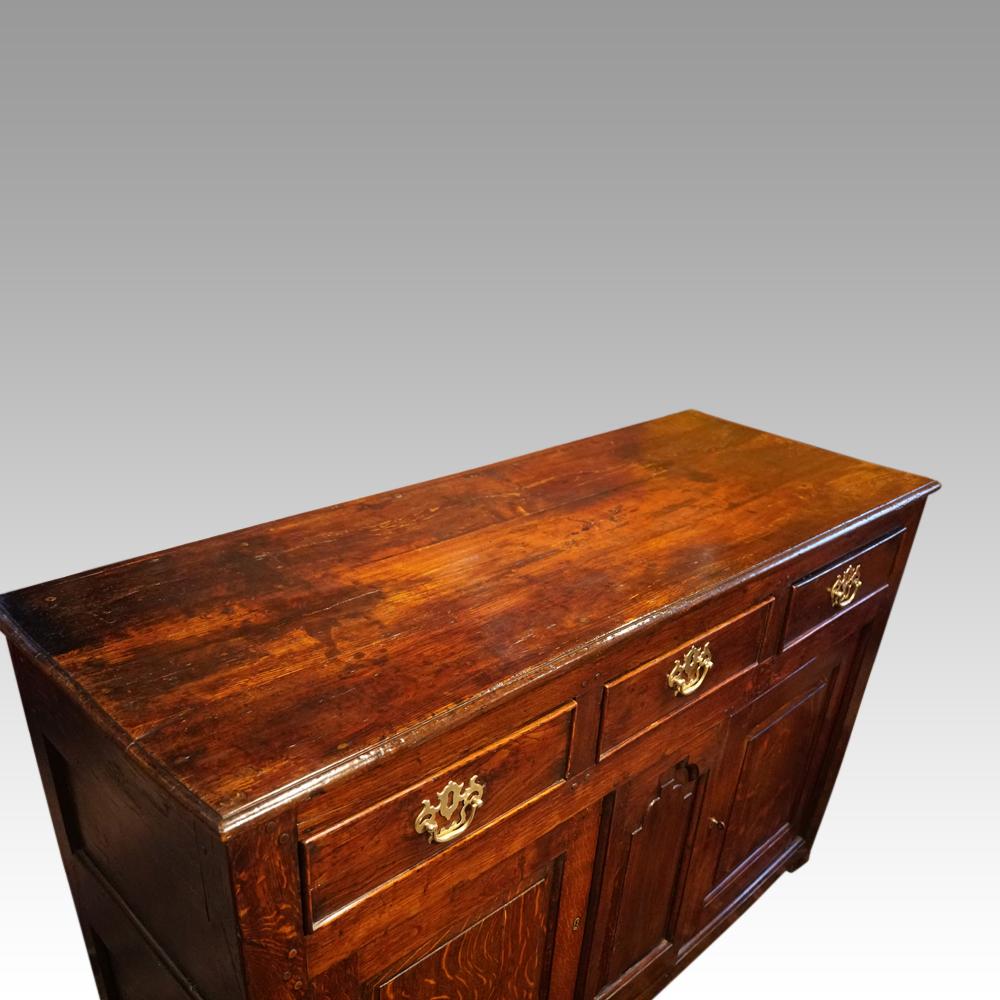 18thc. oak dresser base For Sale 3