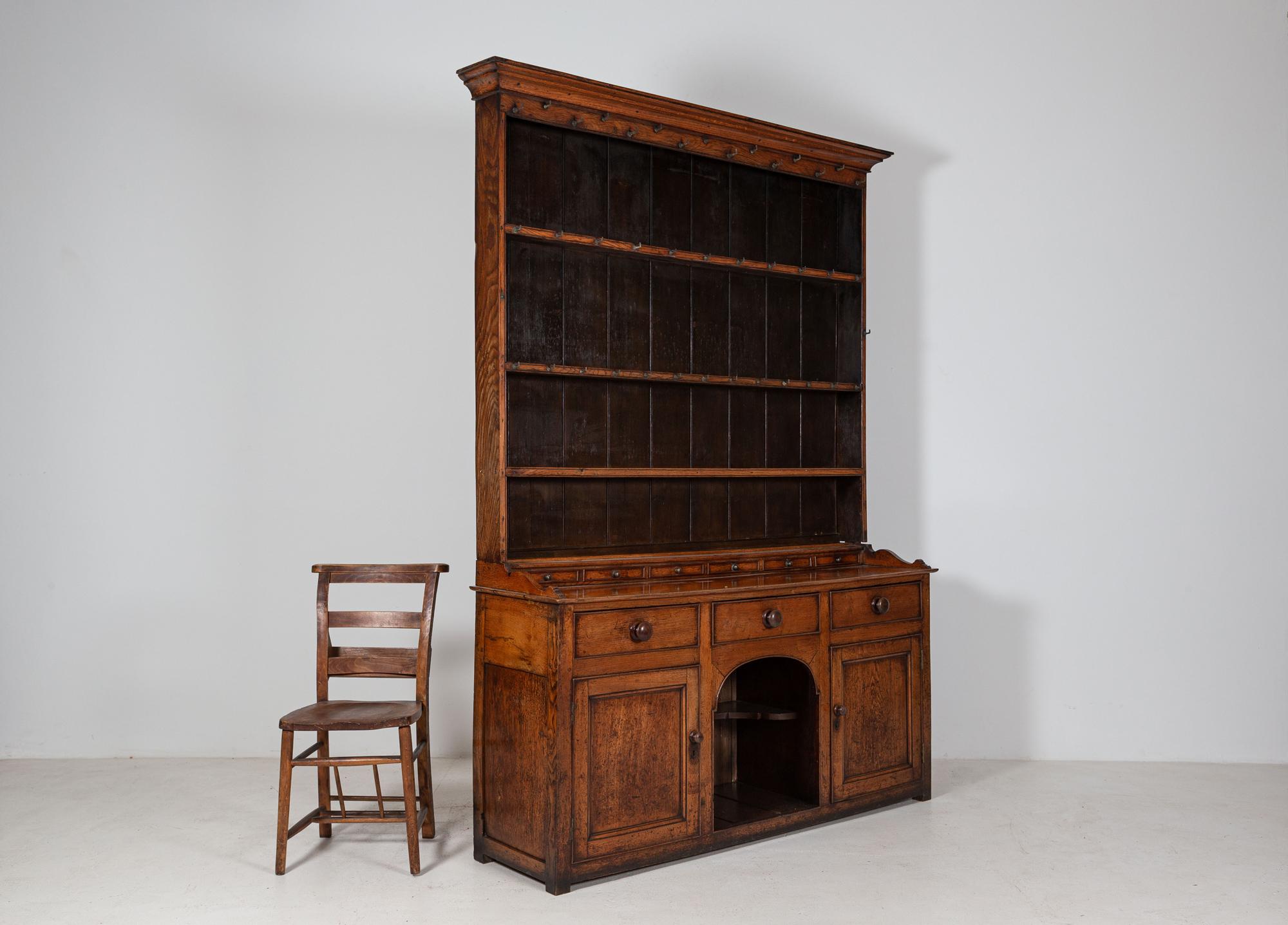 18th Century 18thC Oak Welsh Dog Kennel Dresser