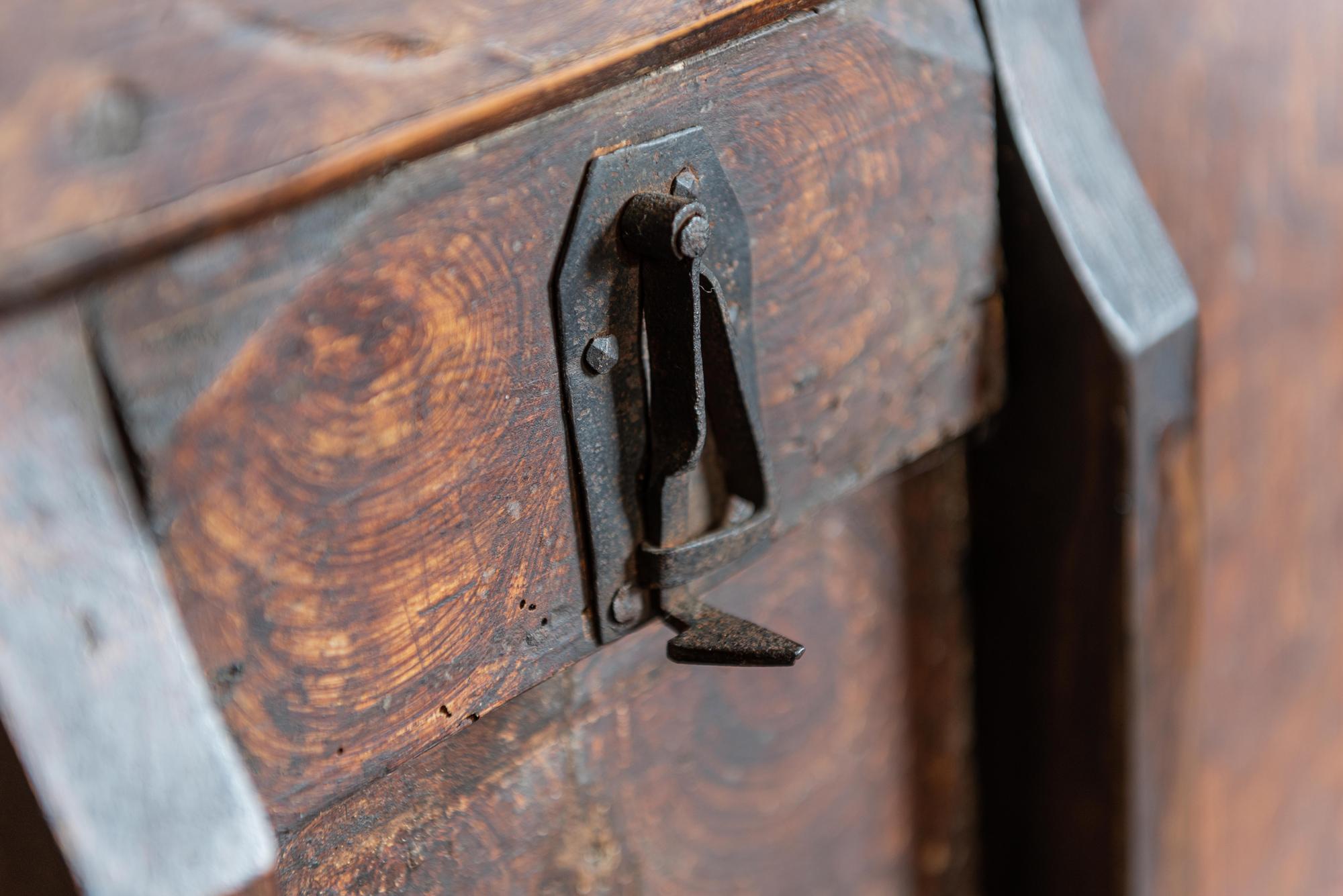 18th Century Painted Mahogany Tilt-Top Tripod Table 13