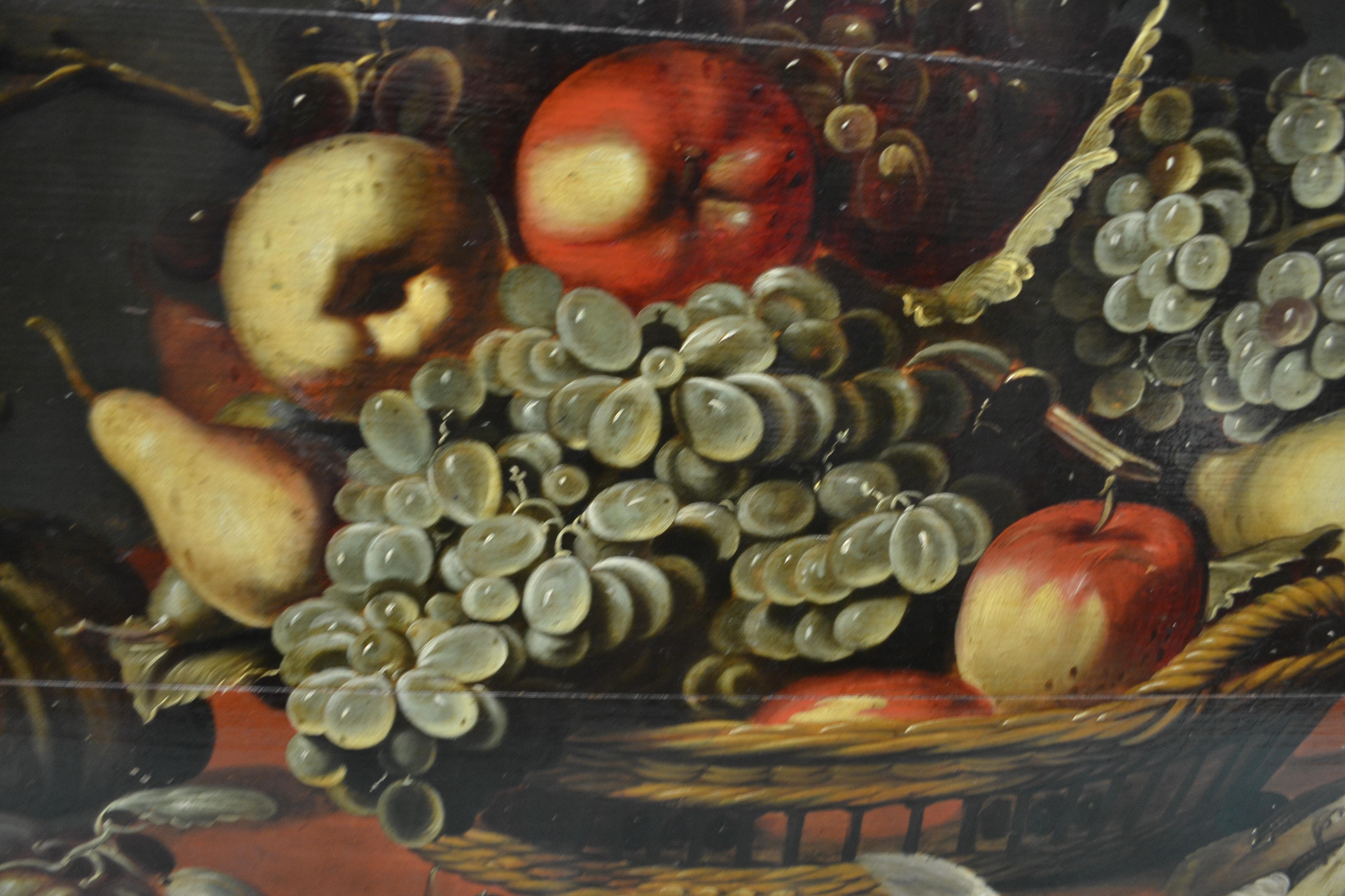 Bois Nature morte hollandaise ou flamande du XVIIIe siècle représentant une volaille et des fruits sur panneau en vente
