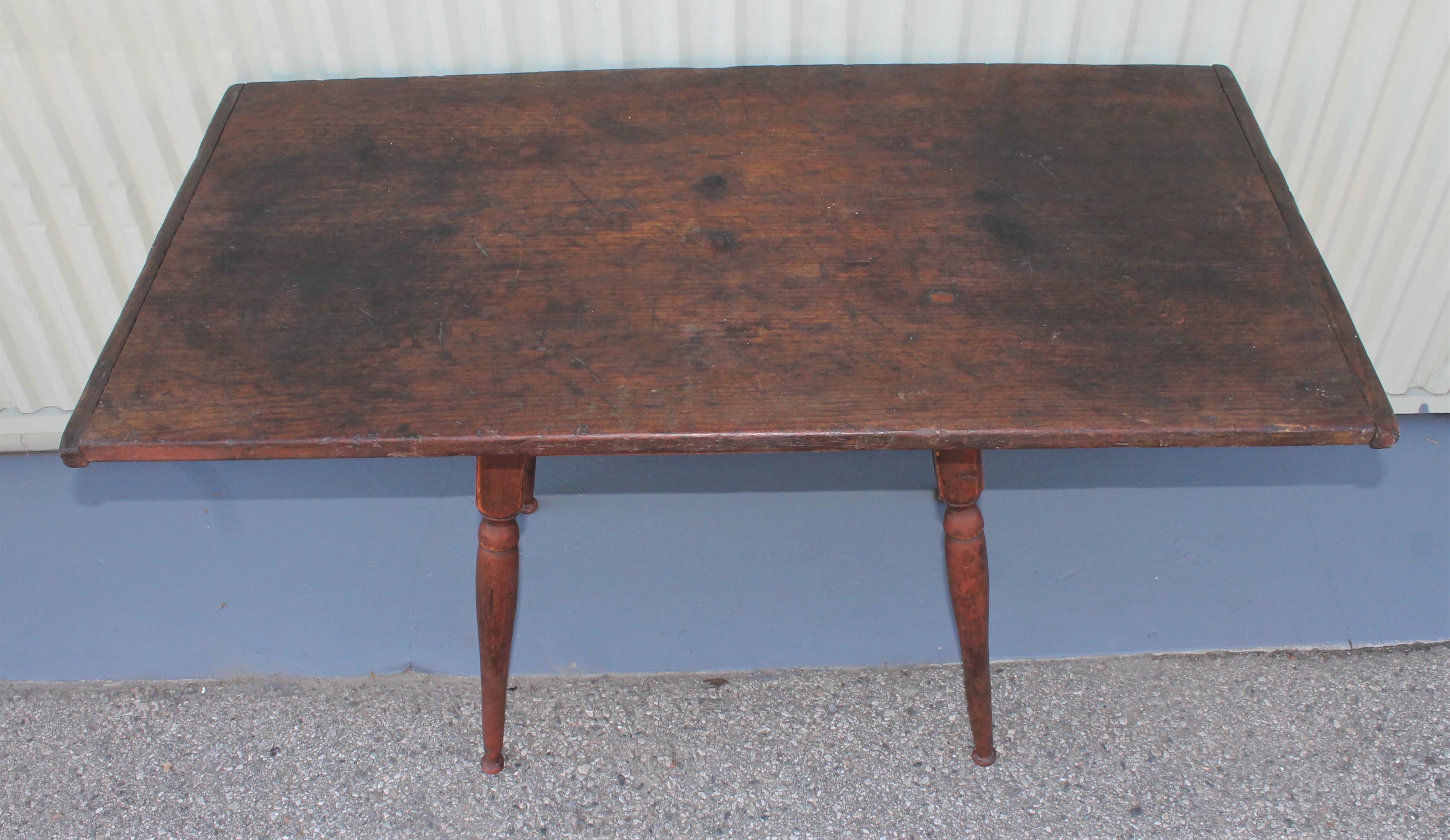 18th Century Tavern Table from New England 1