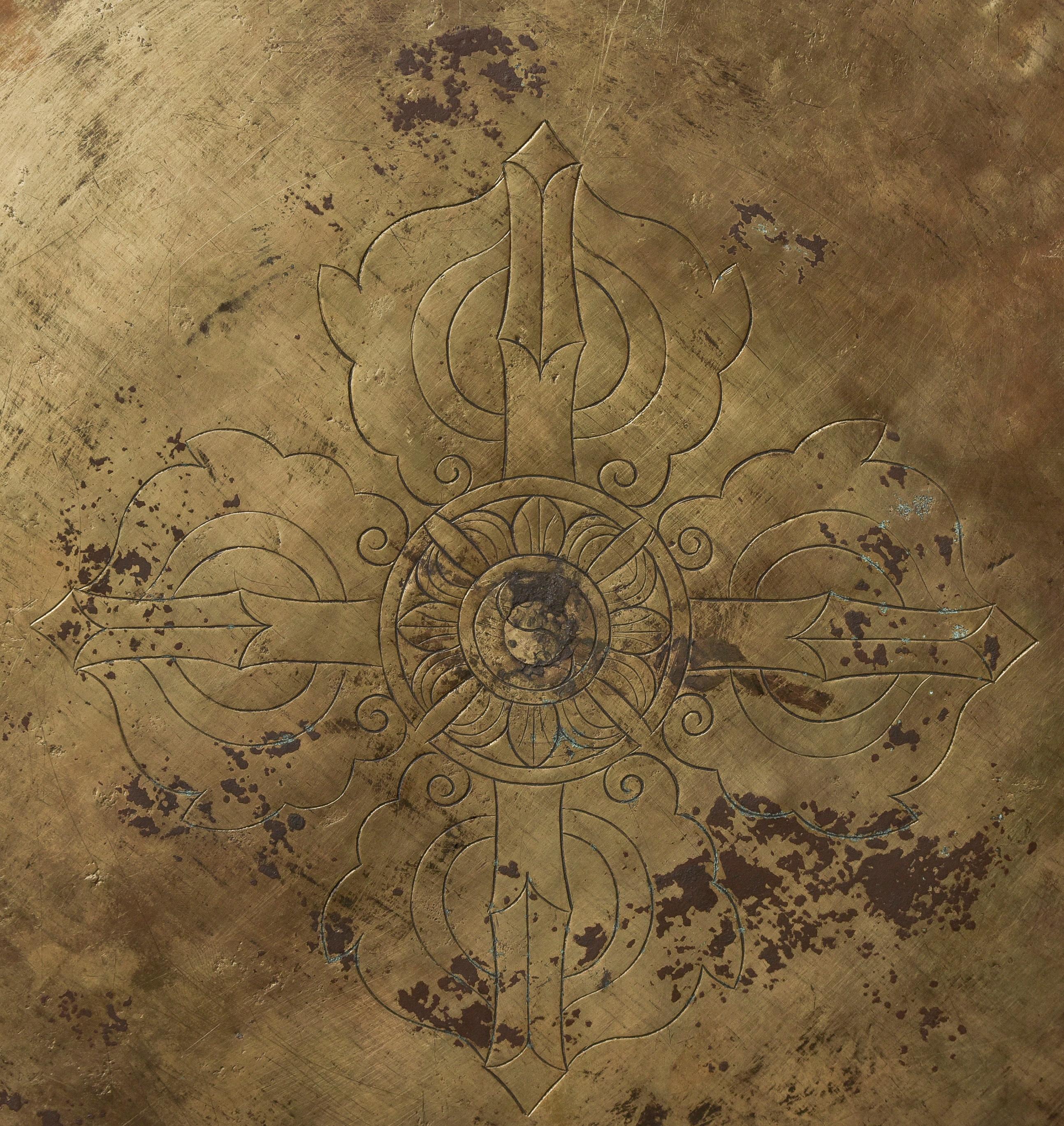 Redondel o relicario tibetano del siglo XVIII con el s�ímbolo de Kalichakra 10246 en venta 1