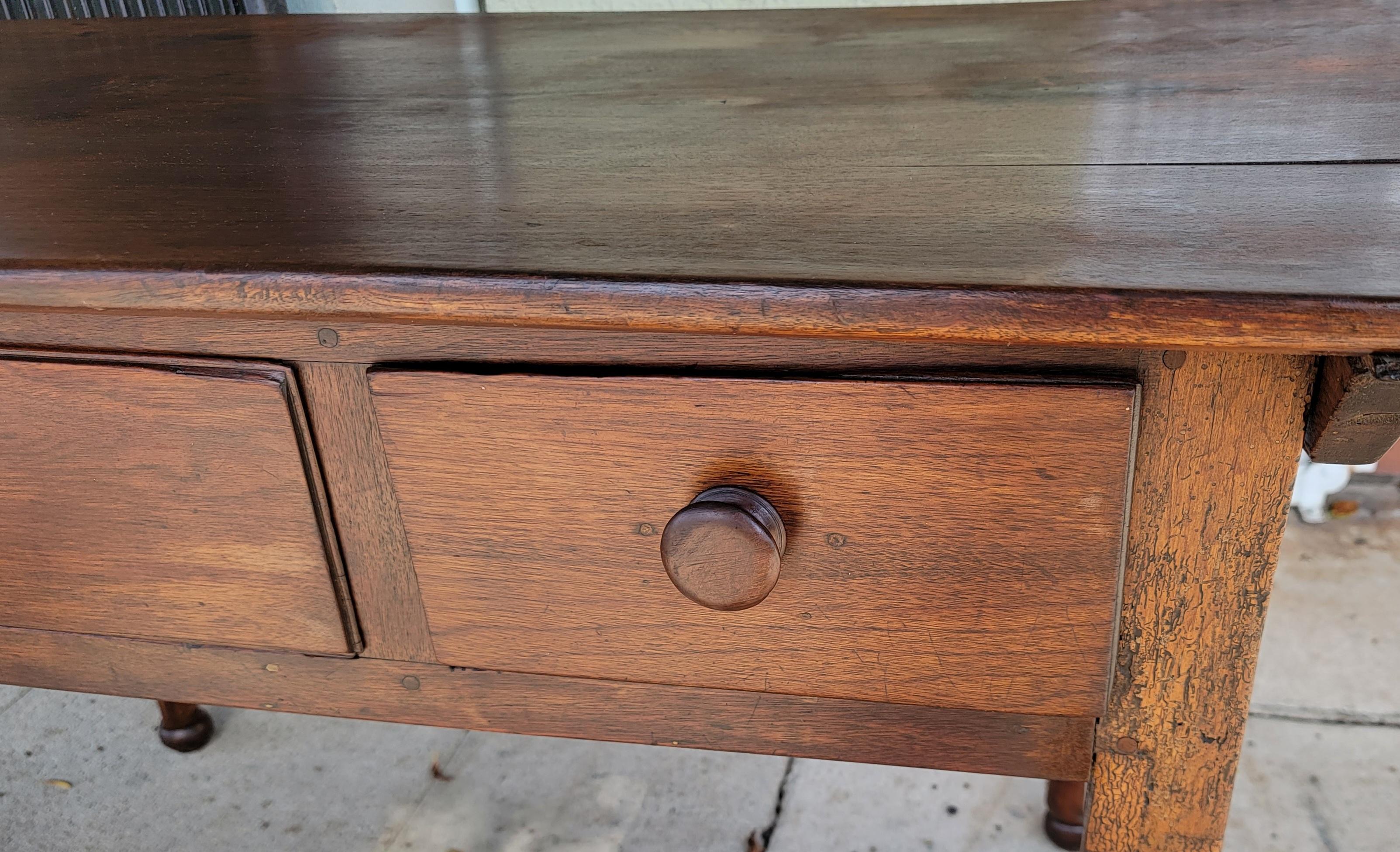 18thc Walnut Tavern Table with Drawers For Sale 3