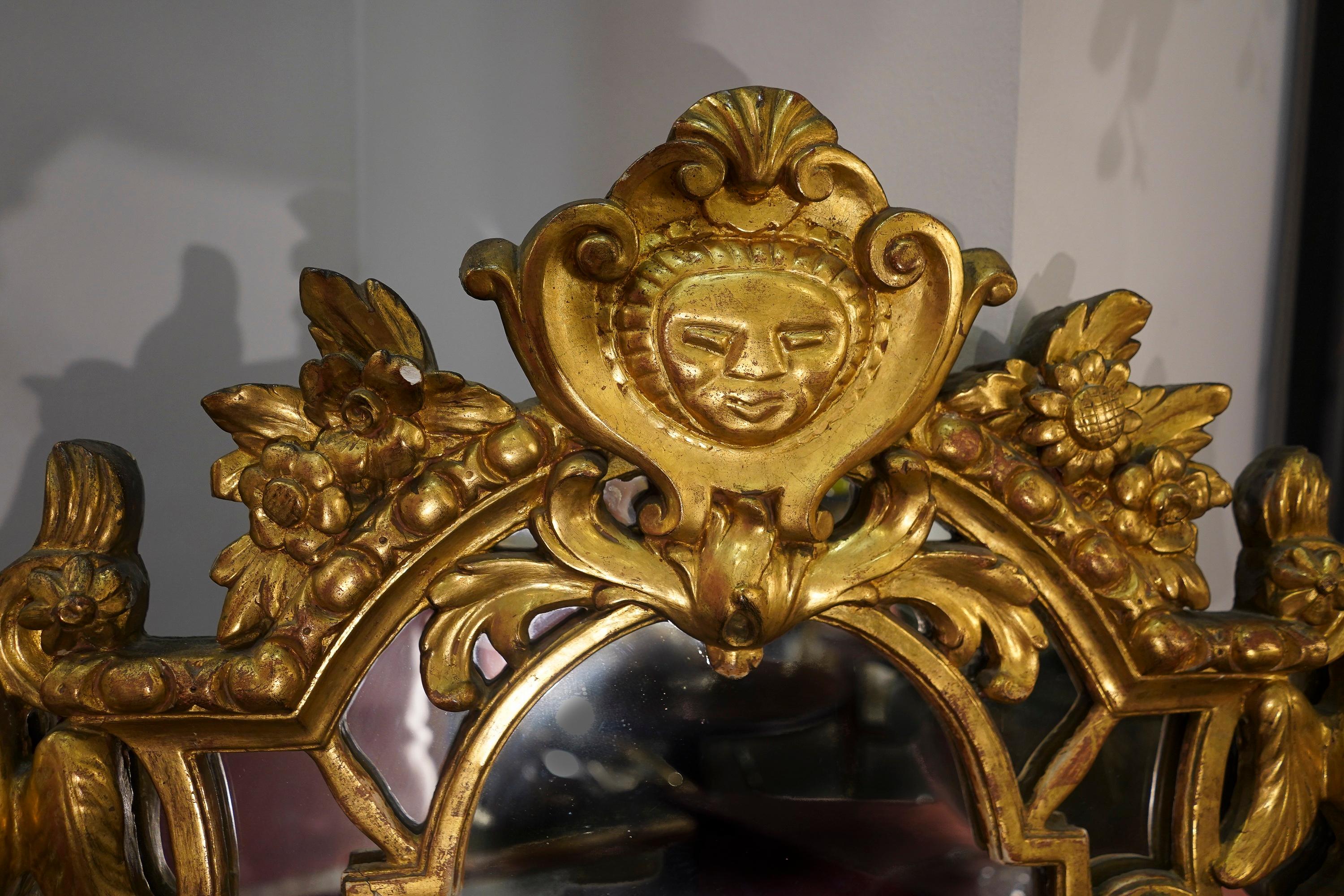 18th Century French Carved and Gilded Wood with Crest of the Sun King 14