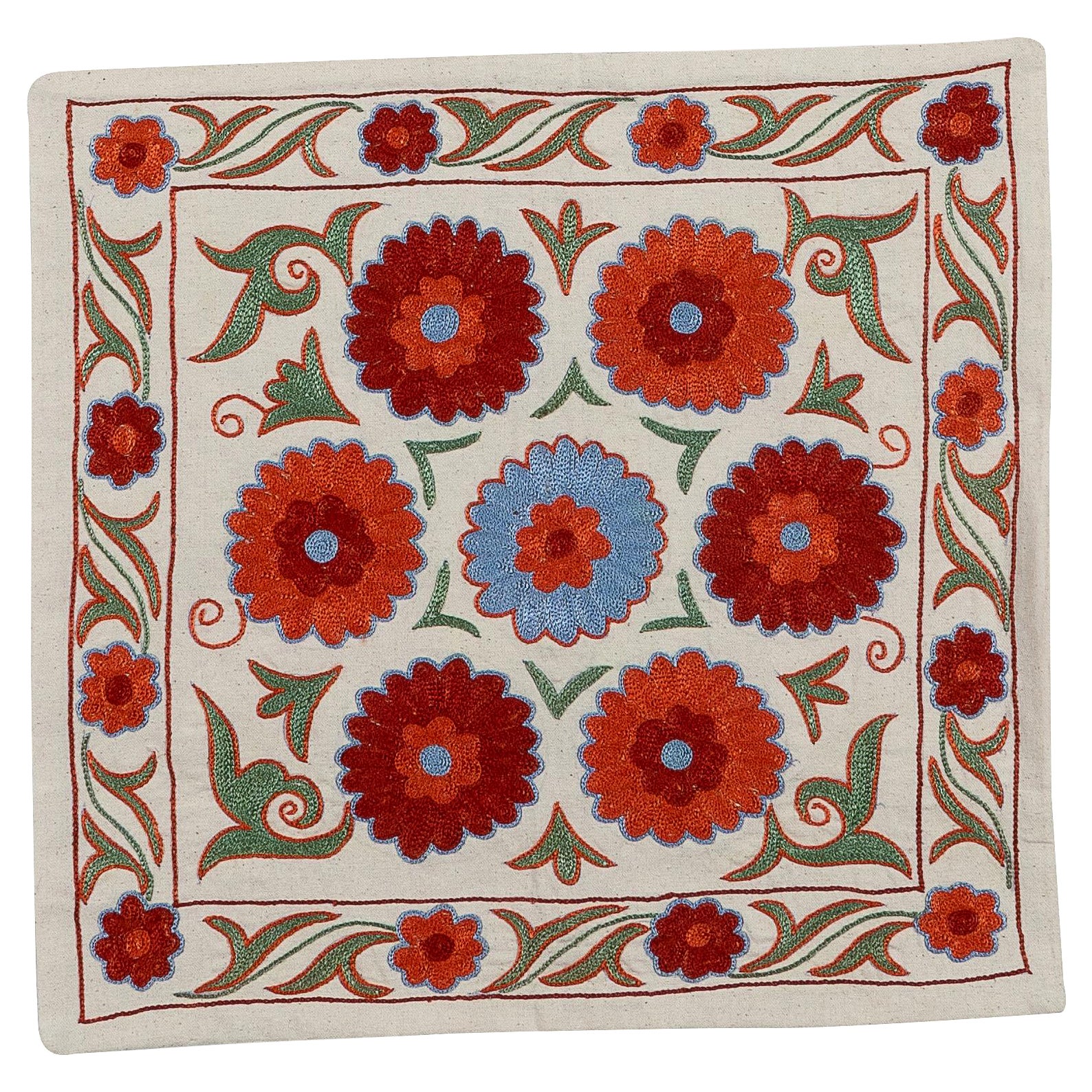 Cuscino Suzani floreale 18 "x18", copricuscino ricamato in cotone e seta