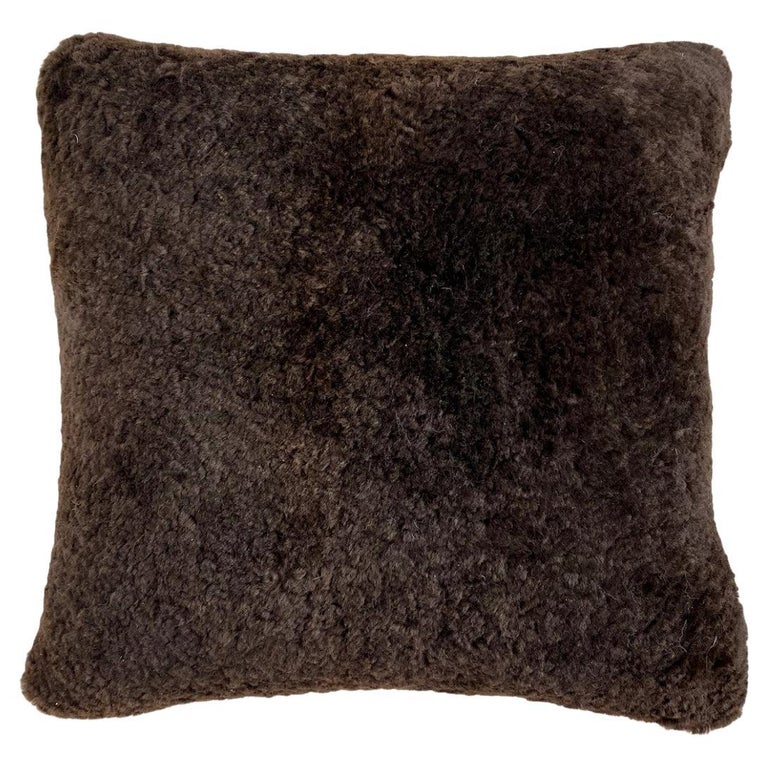 18x18" Pillow New Zealand Lambskin Shearling Chestnut Brown For Sale