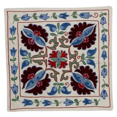 Étui à oreillers Suzani 18"x18" en soie brodée, coussin en dentelle ouzbeke