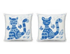18 "x19" Una coppia di copricuscini con motivo a gatto ricamati a mano. 100% seta.