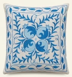 18"x19" New Silk Hand Embroidery Suzani Textile Cushion Cover in Cream & Blue