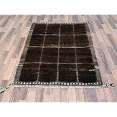 1'8"x2' Brown Moroccan Weave Grid Design Sample Natural Wool Hand Knotted Rug
