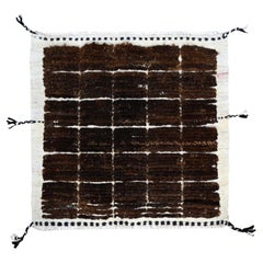 1'8"x2' Brown Pure Wool Moroccan Weave Grid Design Sample Hand Knotted Rug