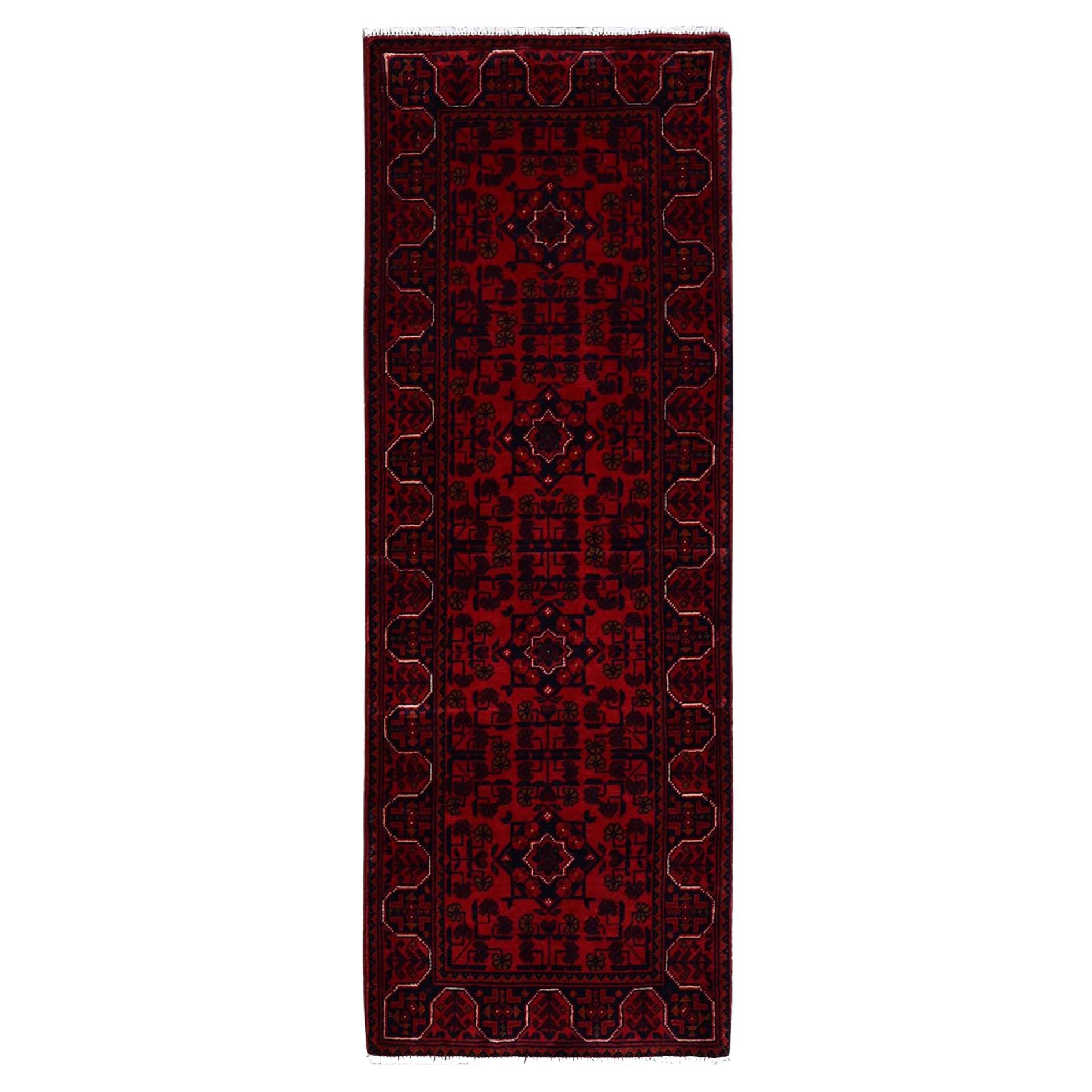 1'8 "x4'9" Roter afghanischer Khamyab Teppich mit geometrischem Muster, handgeknüpft, weiche Wolle, Läufer