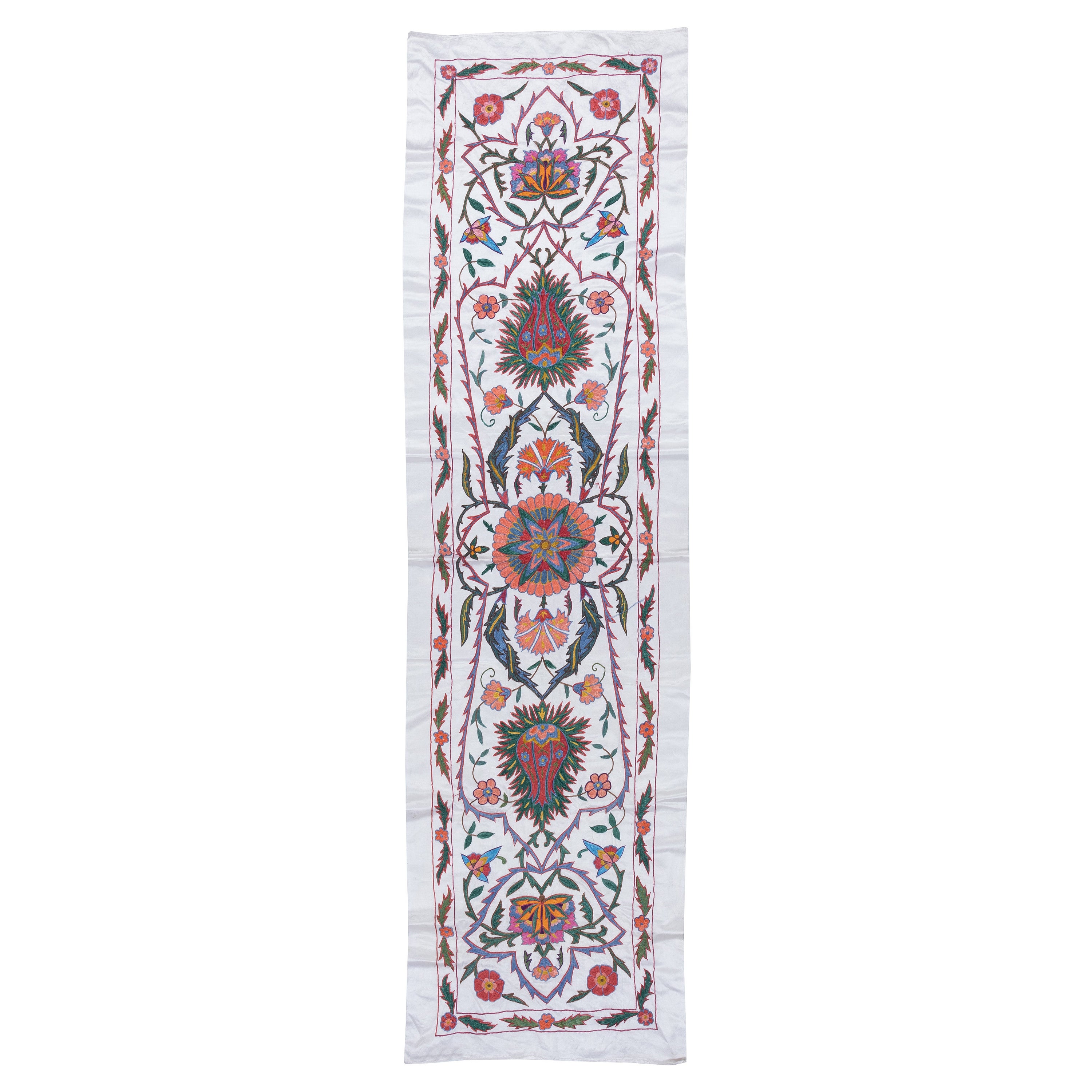 1.8x6,5 ft 100% Seide Tisch-Läufer, handbestickter Wandbehang, usbanischer Wandteppich, usbanischer Wandteppich im Angebot