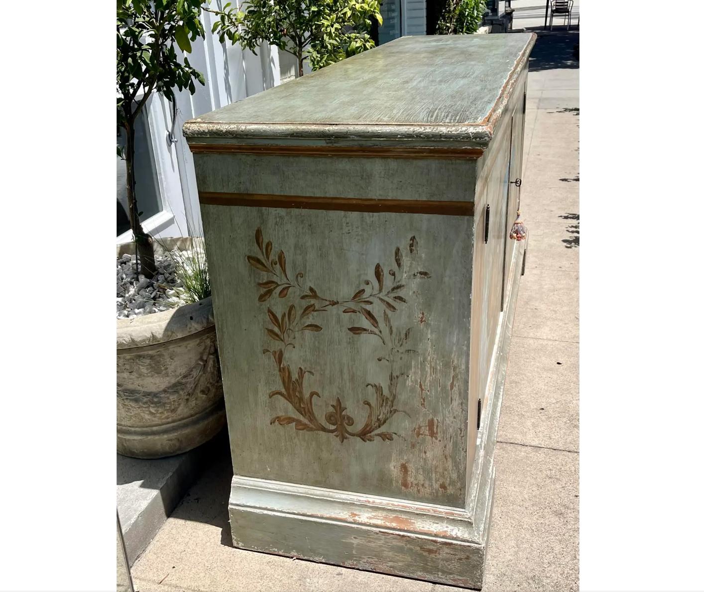18yh C Style Italian Venetian Paint Decorated Buffet Sideboard Credenza In Good Condition For Sale In LOS ANGELES, CA