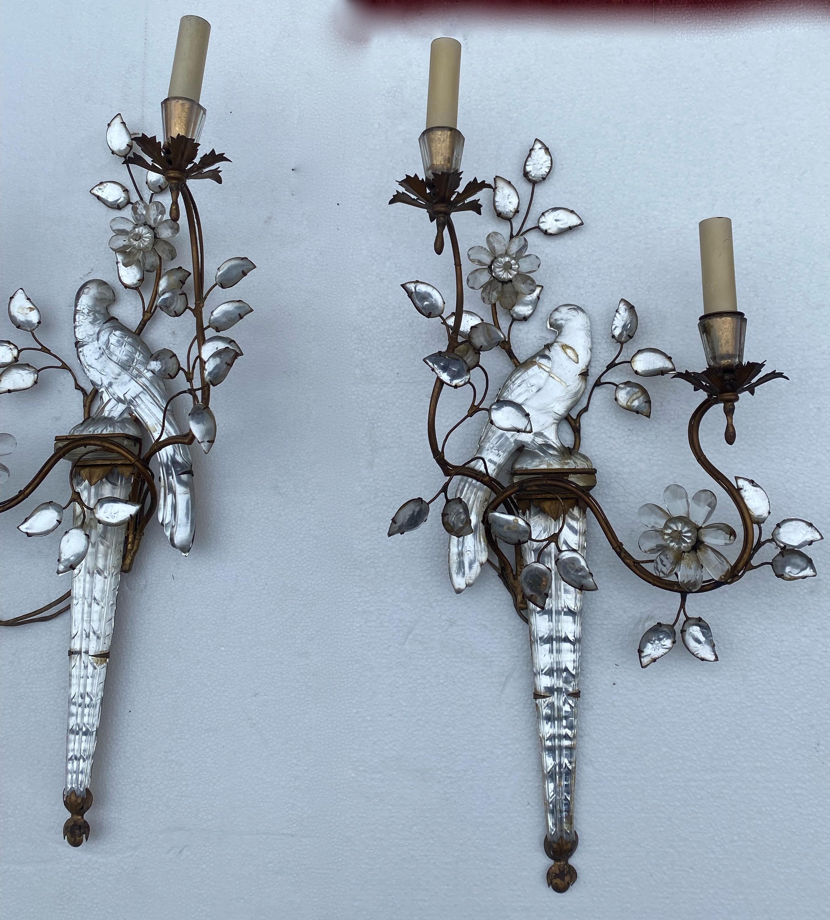 Neoclassical 19/7050 Pair of Wall Lights with Parakeet Placed on a Sheath, Maison Bagués For Sale