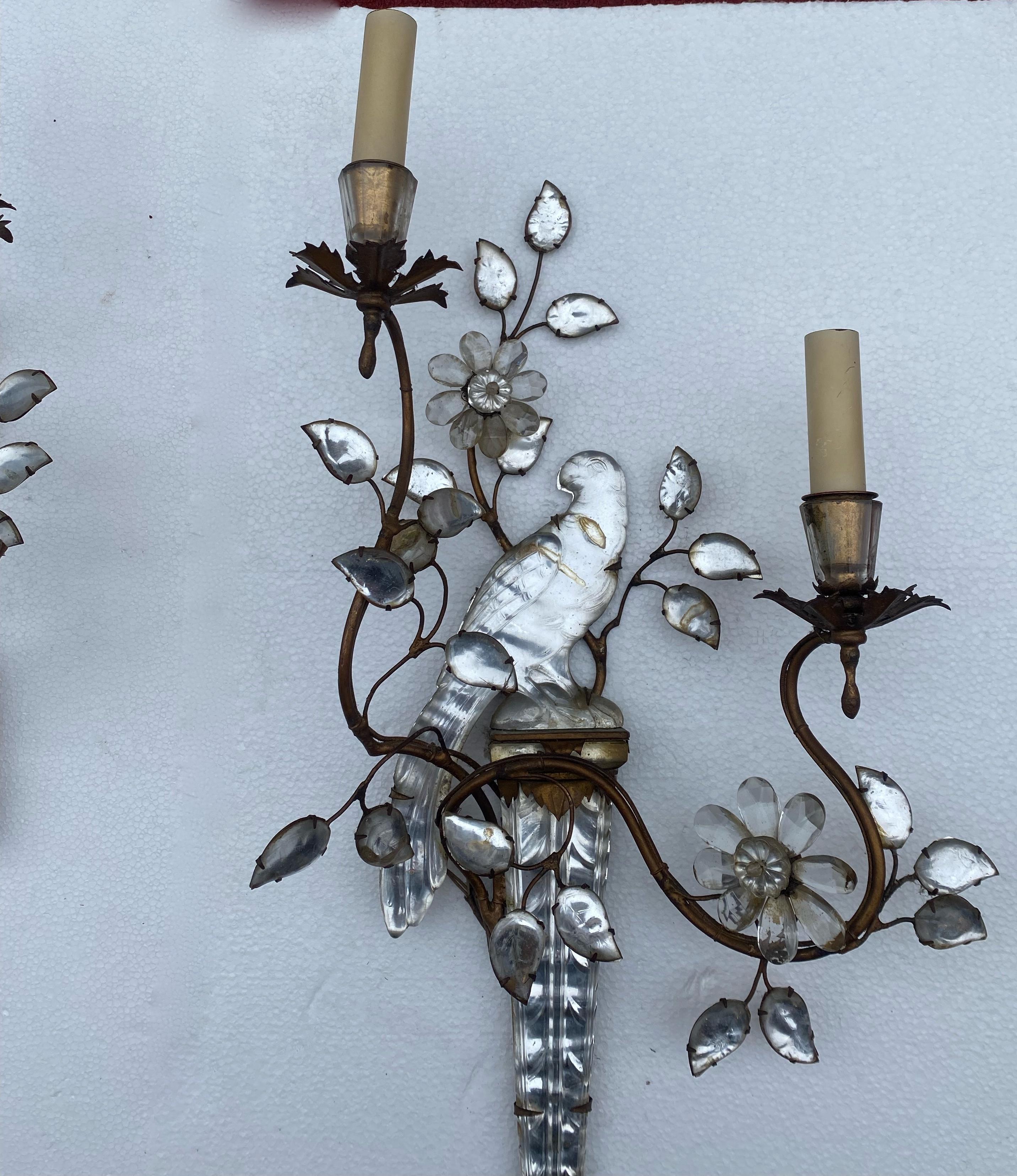 19/7050 Pair of Wall Lights with Parakeet Placed on a Sheath, Maison Bagués In Good Condition For Sale In Paris, FR