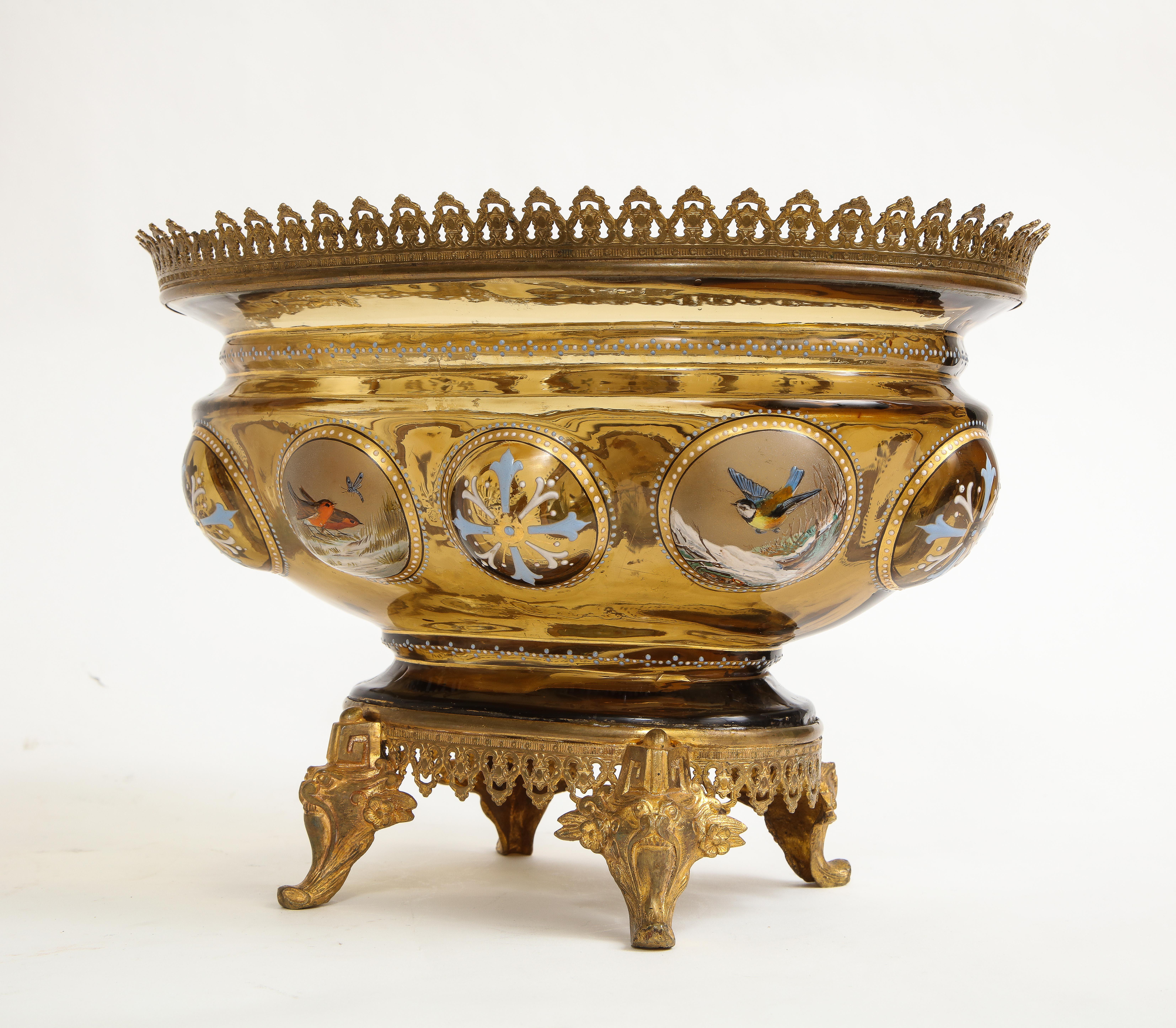 19 C. Dore Bronze montiert Moser Licht-Amber Farbe Kristall & Emaille Tafelaufsatz (Emailliert) im Angebot