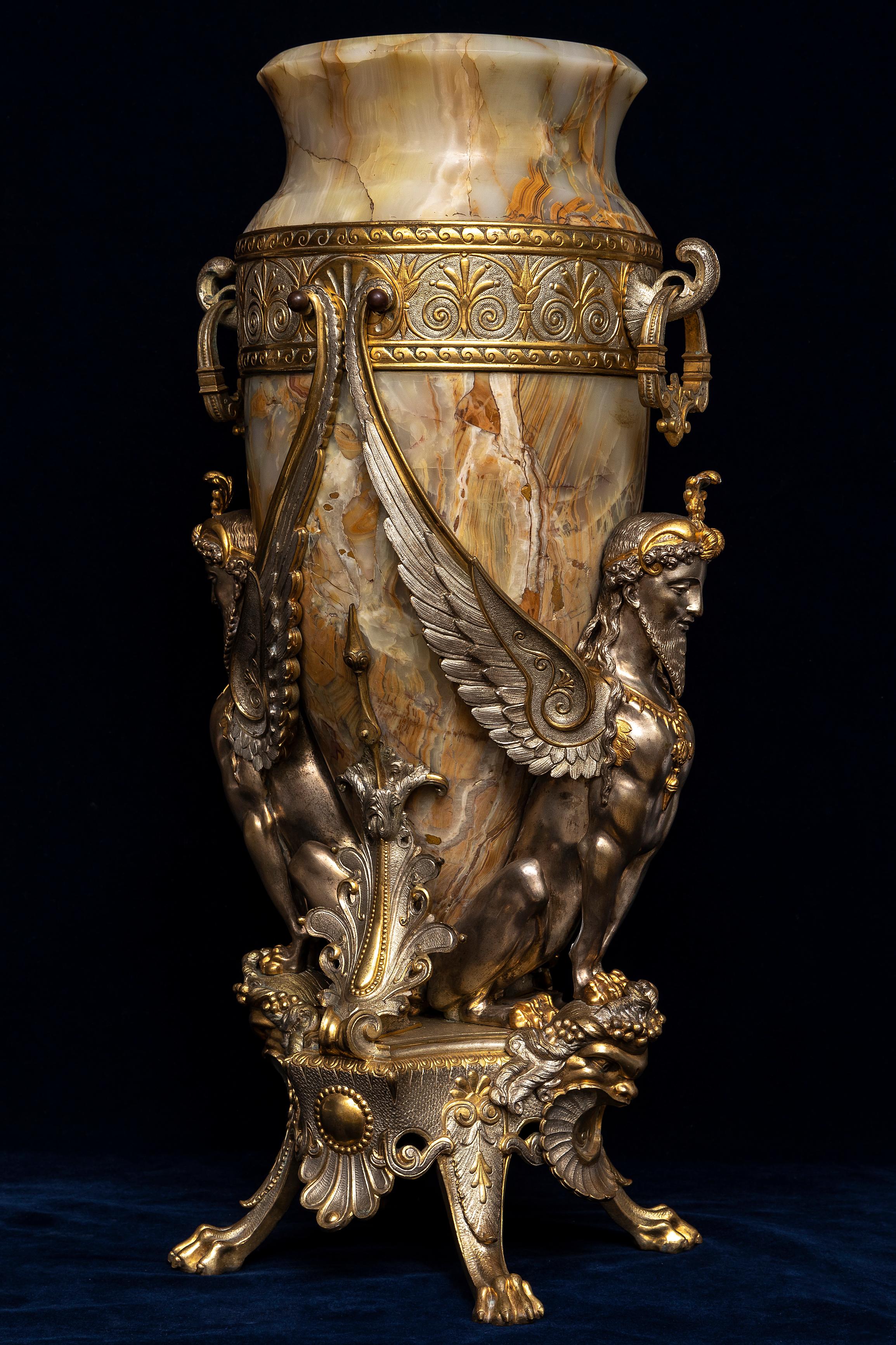Vaso francese del 19° secolo in onice, argentato e bronzo dorato attribuito a Charpentier & C. In condizioni buone in vendita a New York, NY