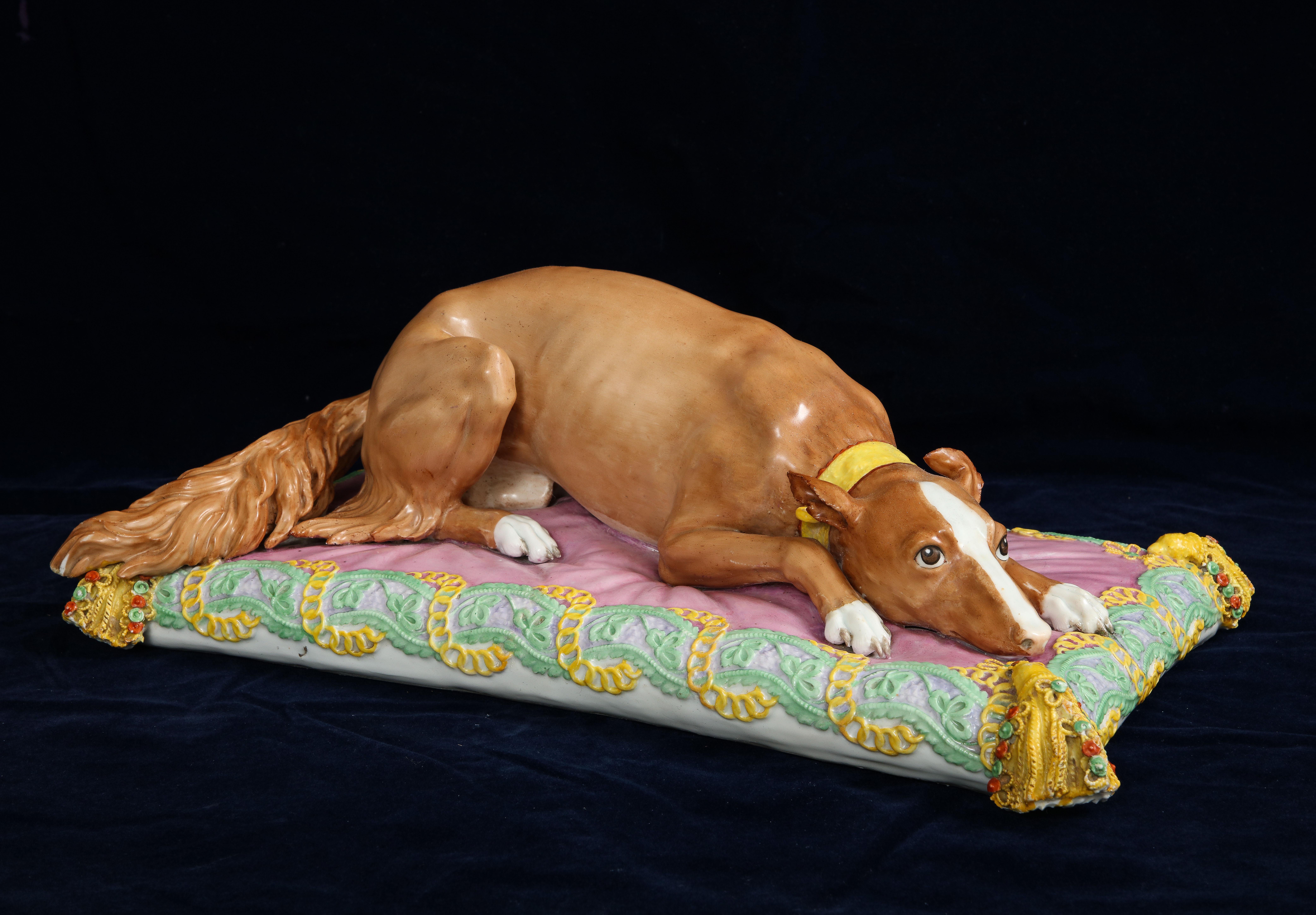 Louis XVI Porcelaine de Meissen du 19e siècle : Le chien préféré de l'impératrice Catherine II de Russie en vente