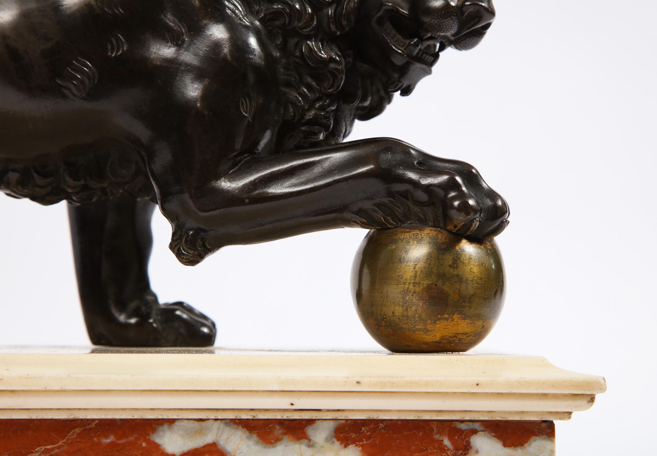 Neoclassical Grand Tour Patinated/Gilt Bronze and Marble Model of Medici Lion In Good Condition In New York, NY