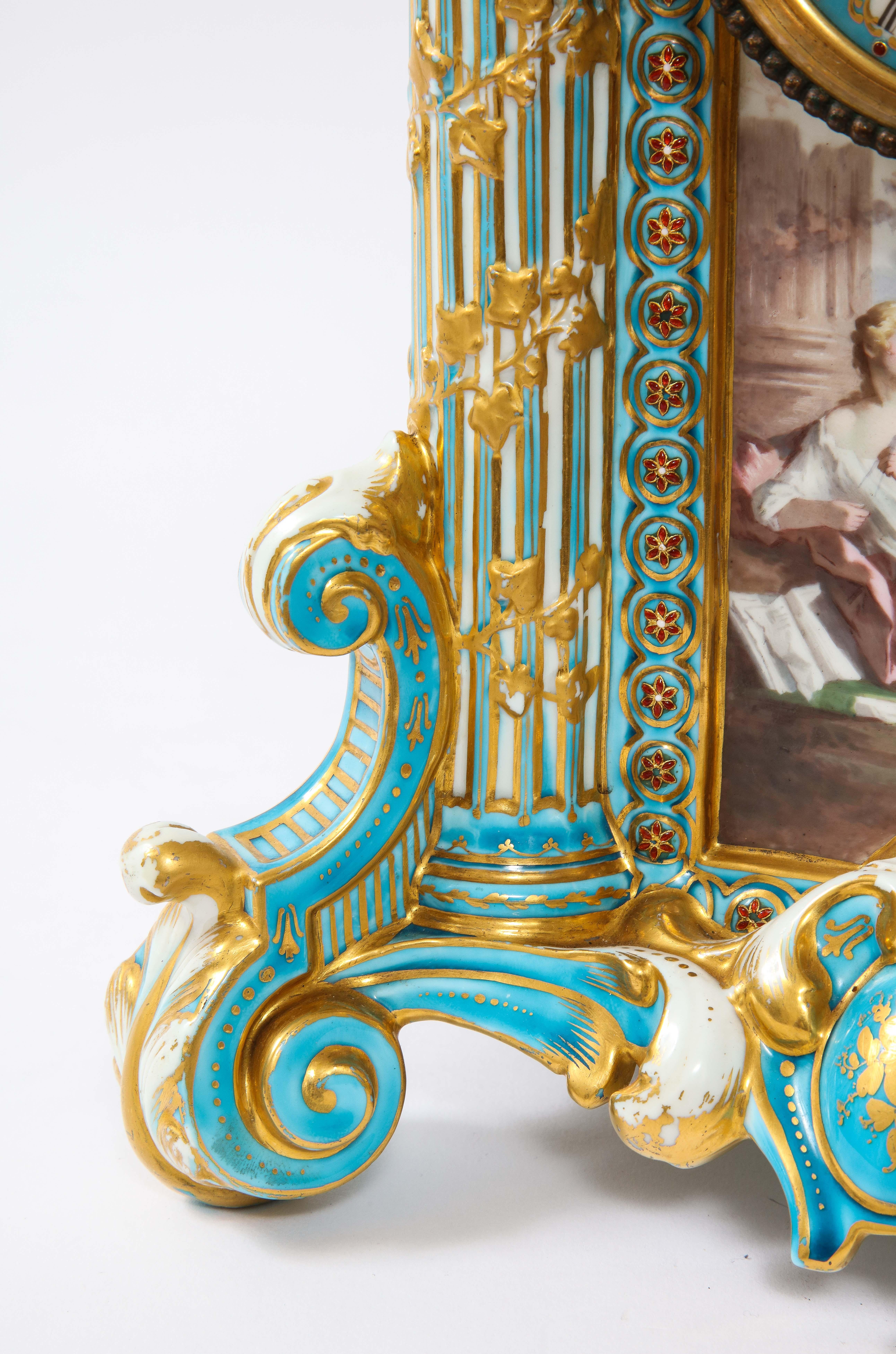19 C Sevres Porcelana Azul Turquesa Motivo Dorado Juego de Guarnición c/ Escenas Figurales en venta 6
