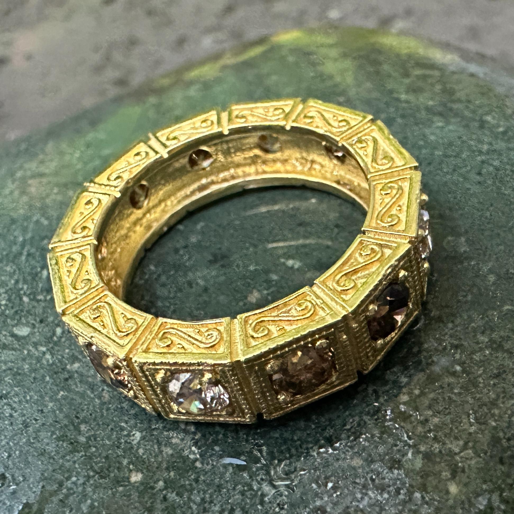 Women's or Men's 1.9 Carat Eternity Ring in Yellow Gold with Twelve Mixed Brown & White Diamonds  For Sale