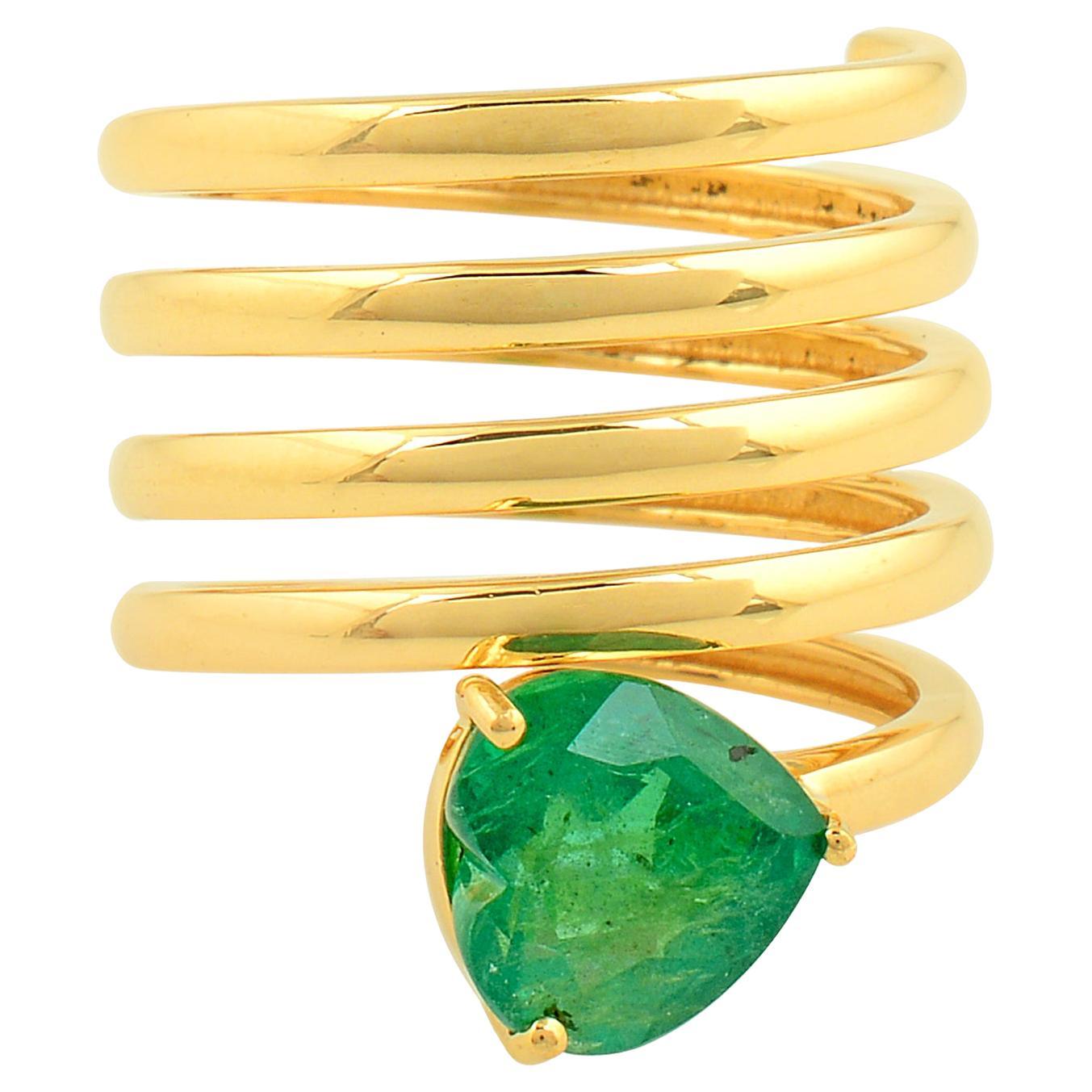 1.9 Carat Heart Natural Emerald Gemstone Spiral Ring 18 Karat Yellow Gold