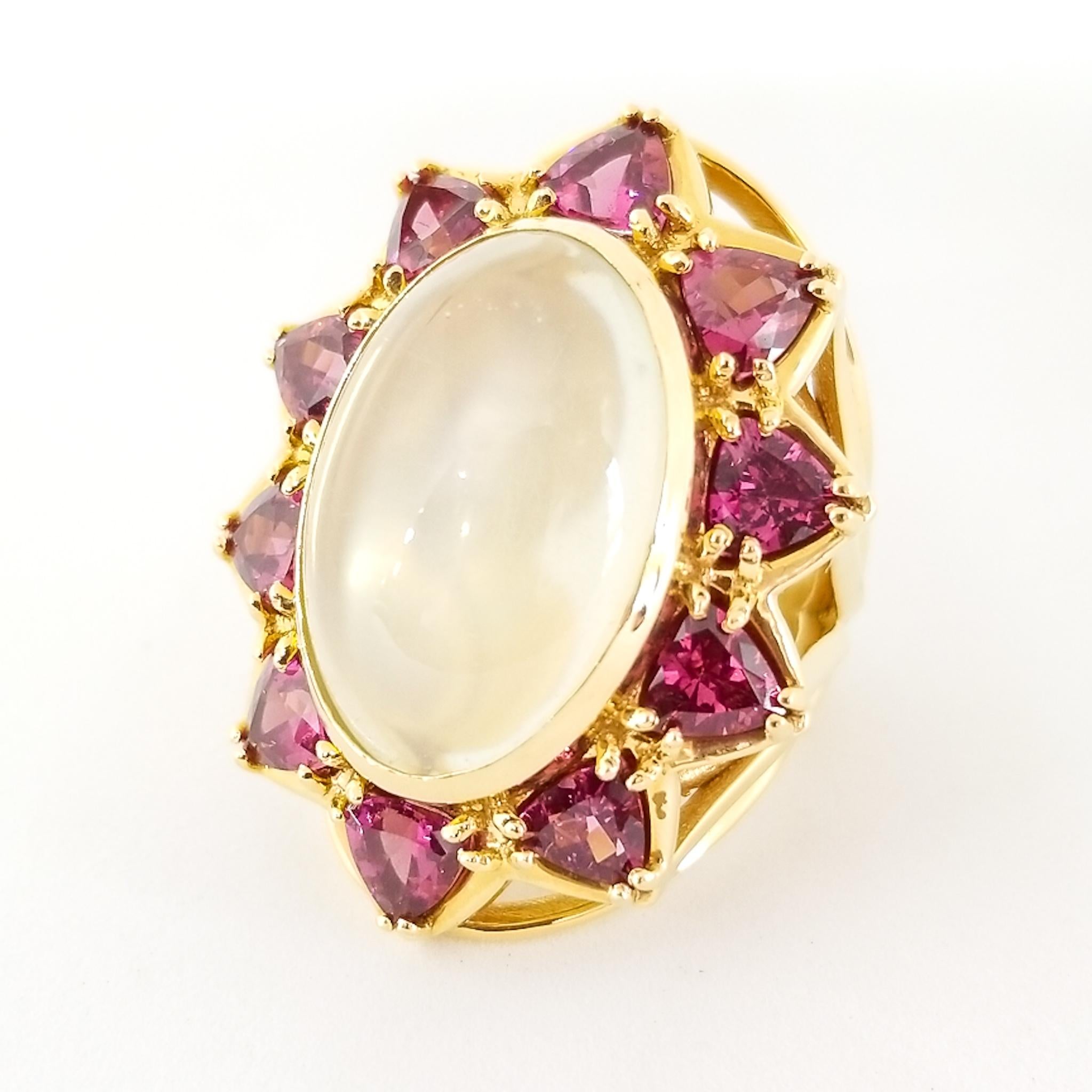 Cabochon 19+ Carat Moonstone 5.7 Carat Rhodolite Garnet Contemporary Statement Ring 18KY For Sale