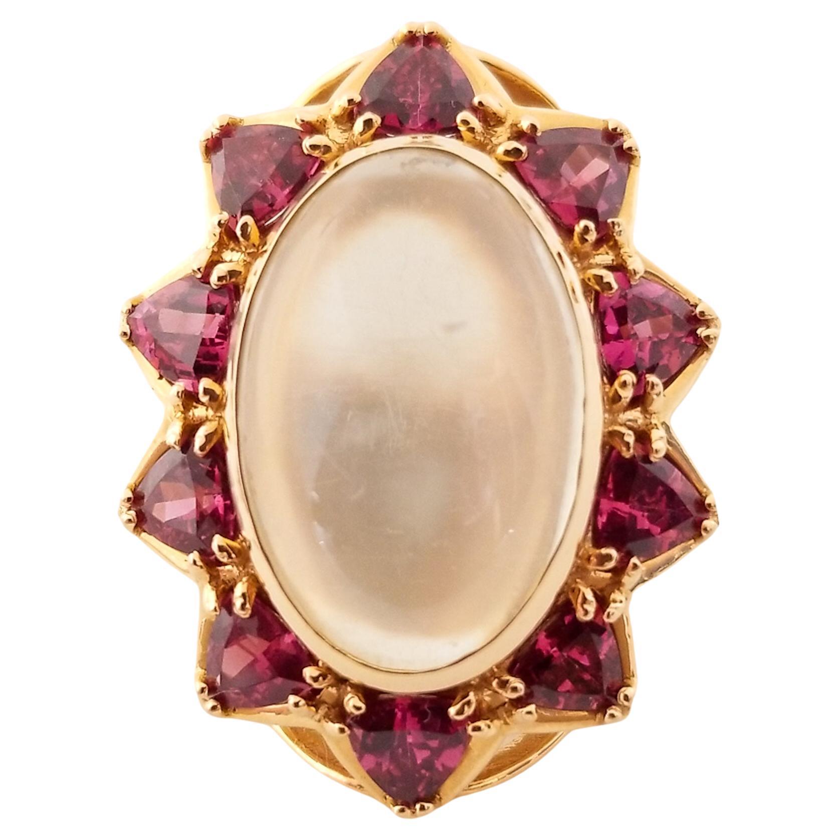 Anello contemporaneo con pietra di luna da oltre 19 carati e granato rodolite da 5,7 carati 18KY