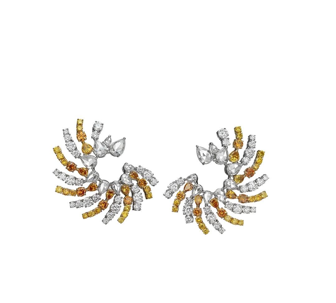 Contemporary 19 Carat Orange, Yellow & White Diamond Cluster Earrings In 18K Yellow Gold. For Sale