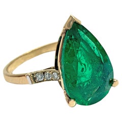 1.9 Carat Pear-Shaped Zambian Emerald in Slim Vintage 18K Gold Solitaire Ring
