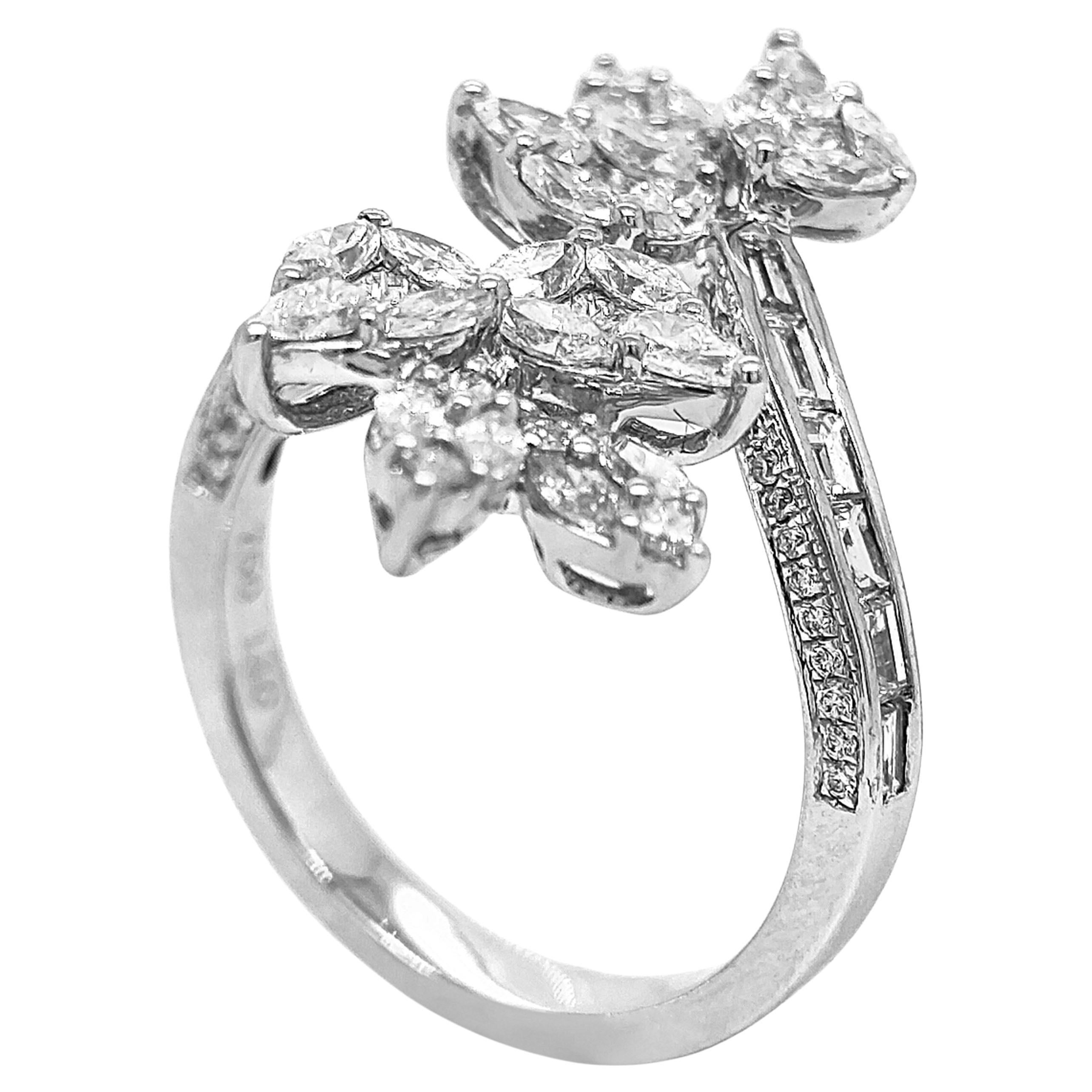1.9 Karat Weißer Diamant Weißgold Ring im Angebot