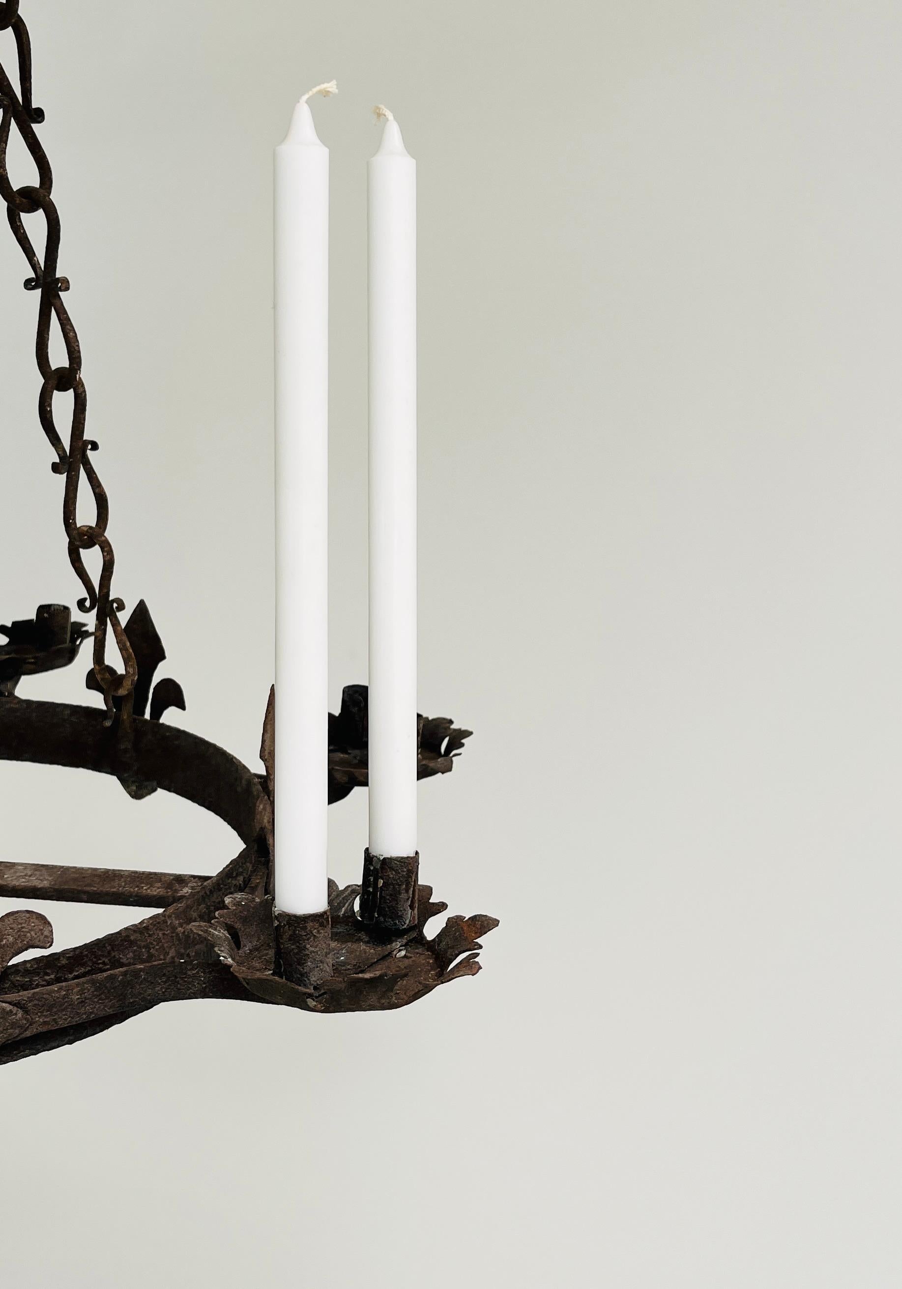 Lustre à bougies du 19ème siècle en vente 8