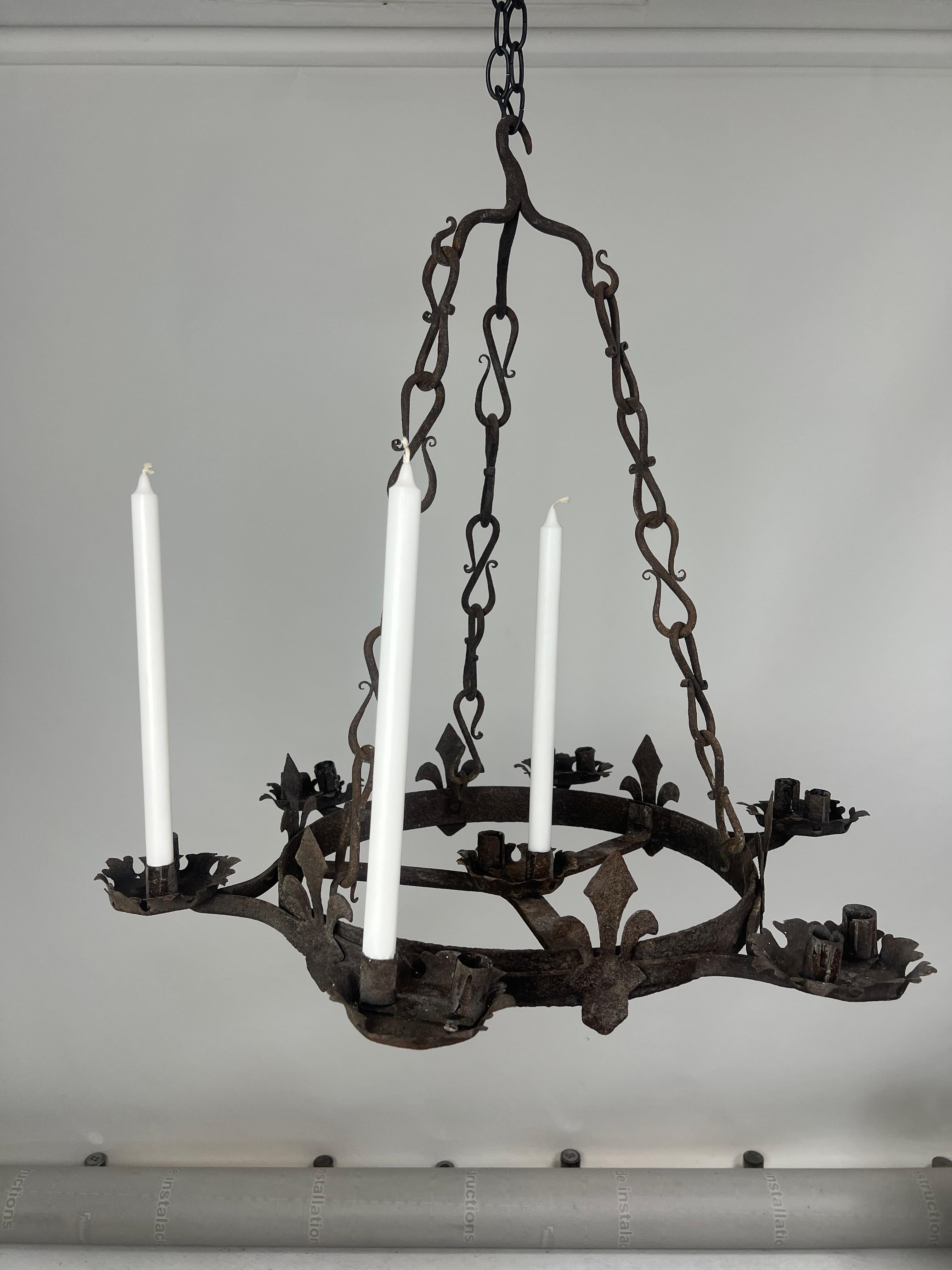XIXe siècle Lustre à bougies du 19ème siècle en vente
